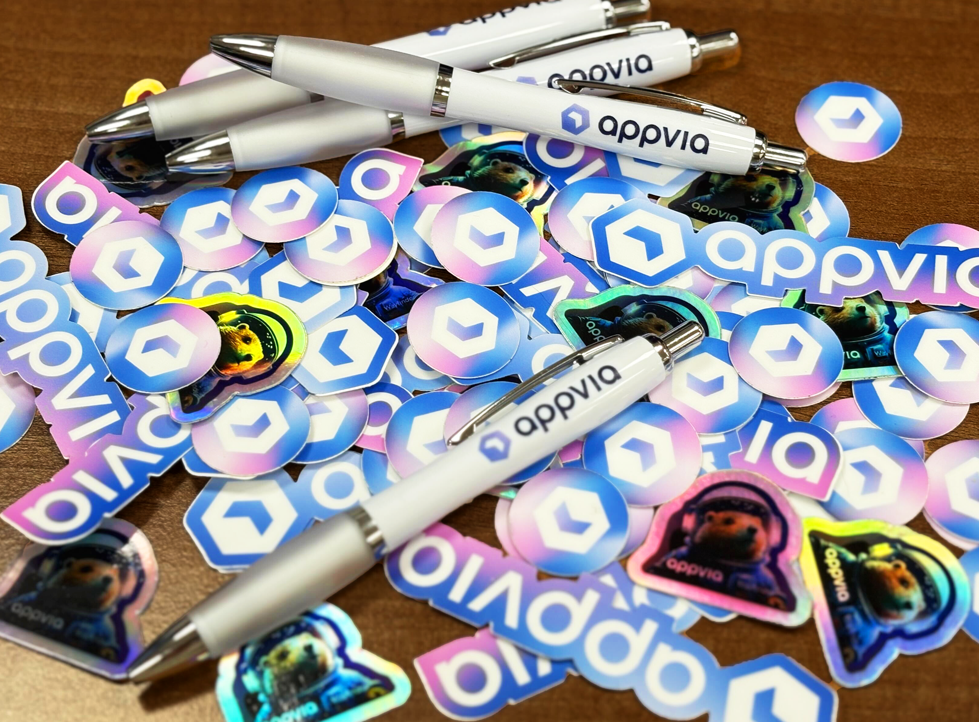 Stickers and pens - MW .png