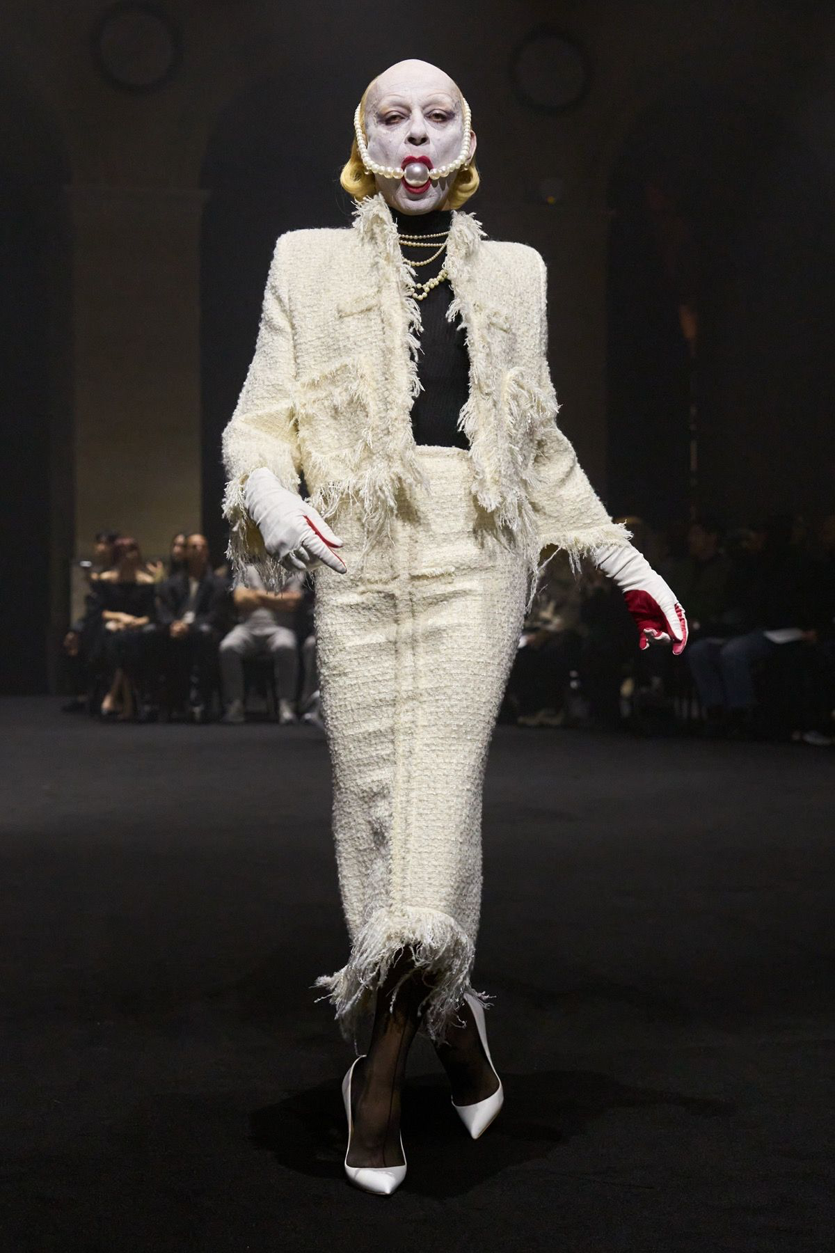 Fashion: a diktat or individual freedom?
