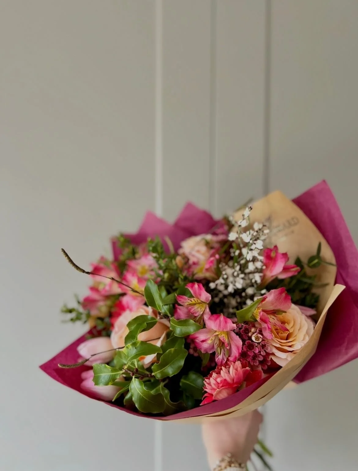 Created with love 🌷

Happy Valentines to you and yours 💕

#valentinesday #valentinesbouquet #northlondonflorist