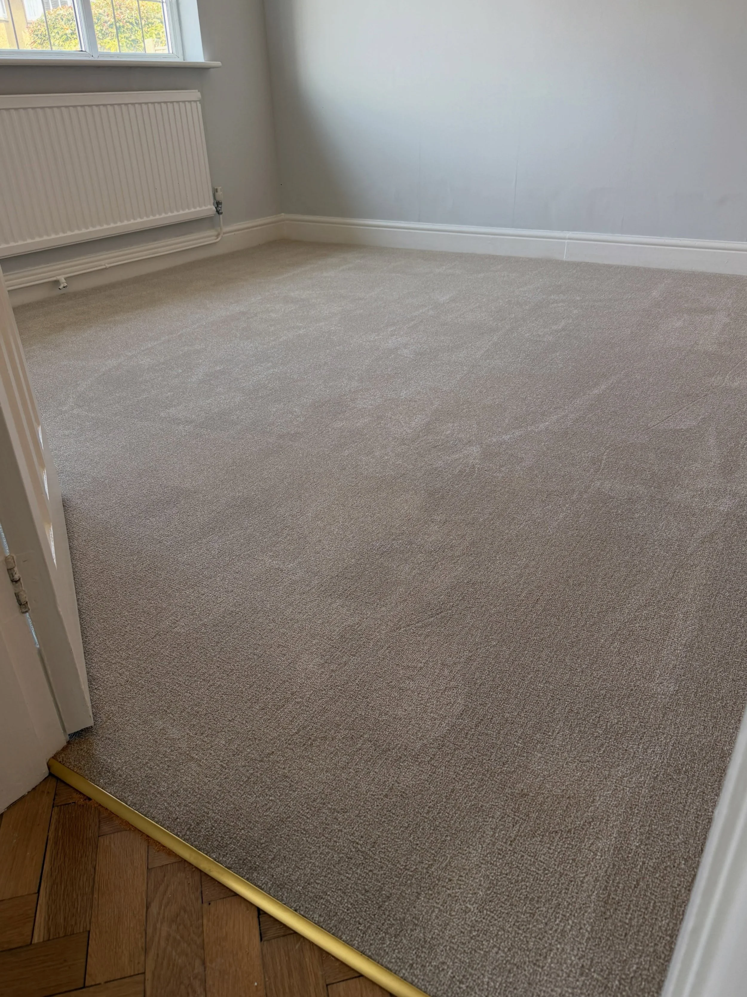Another fantastic installation done in these two rooms by Dalkard &amp; Elliott Carpets &amp; Flooring 98 St Mary&rsquo;s Road 

#MarketHarborough
#MarketHarboroughHomes
#LeicestershireInteriors
#FlooringShowroom
#oadbytown