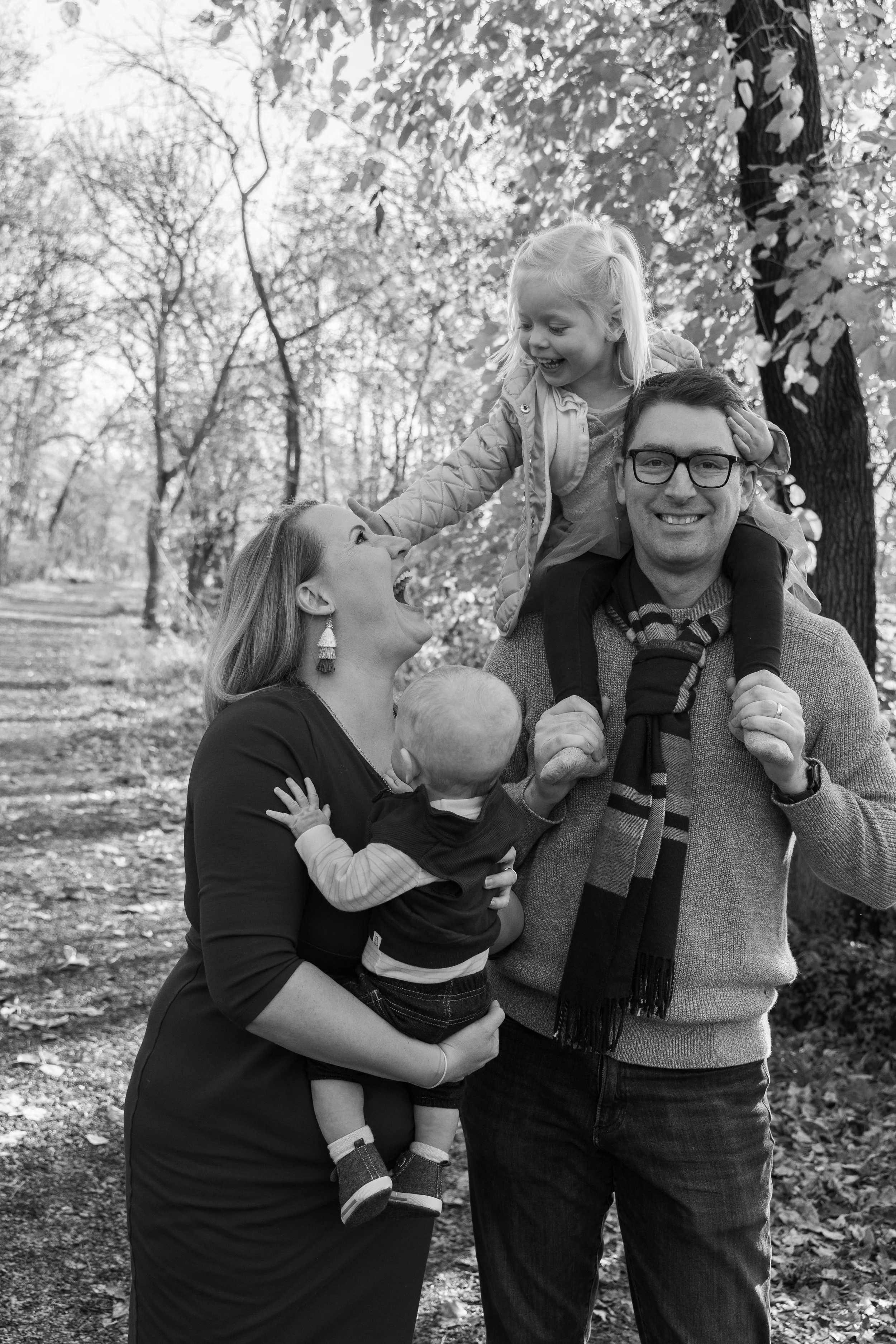 Schachtner Family_20251122_DFeehery_03475.jpg