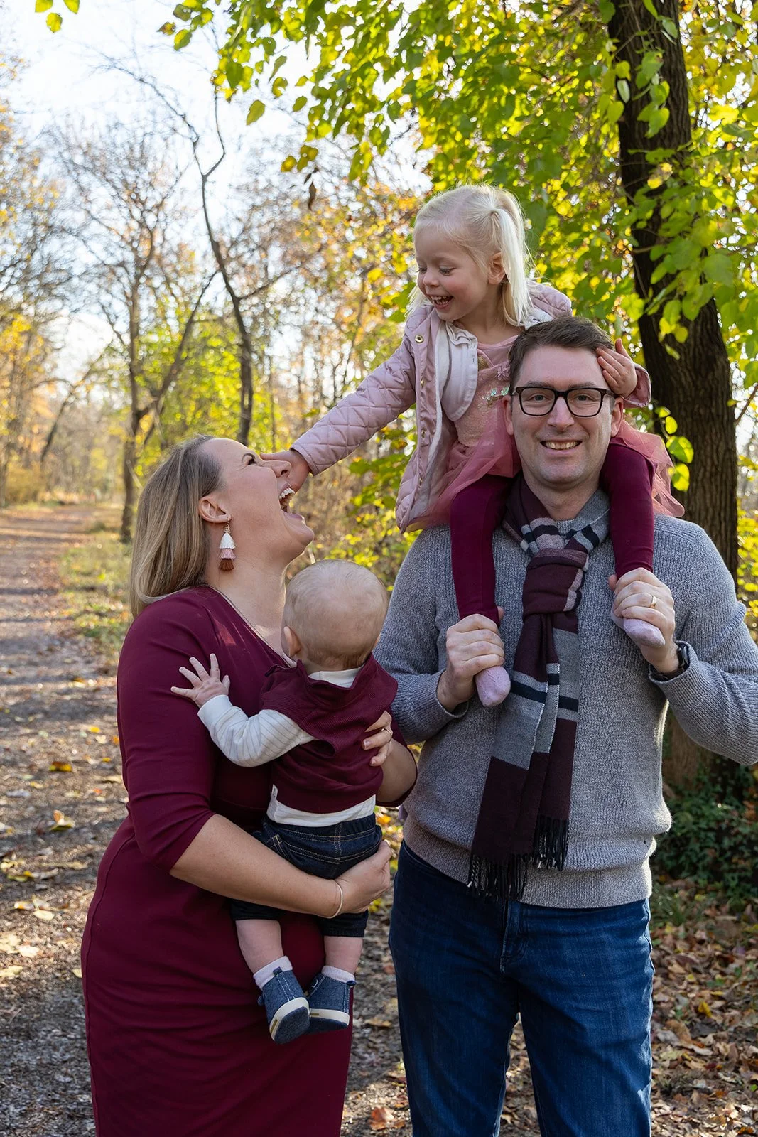 Schachtner Family_20251122_DFeehery_03474.jpg