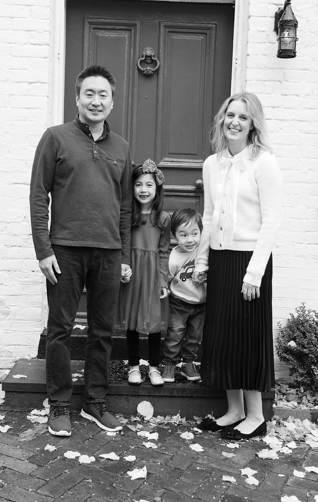 Herr Family_20251122_DFeehery_02976.jpg