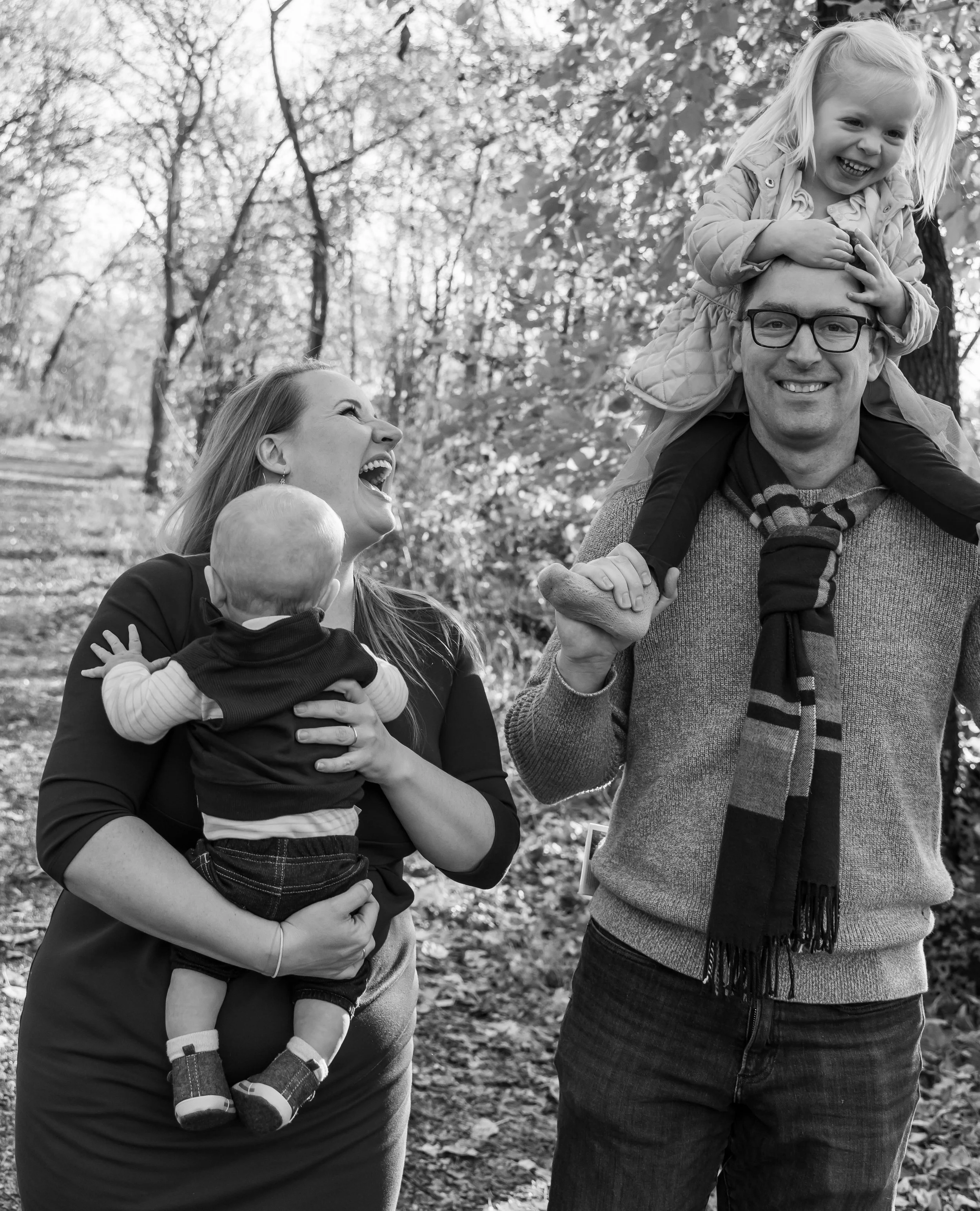 Schachtner Family_20251122_DFeehery_03472.jpg