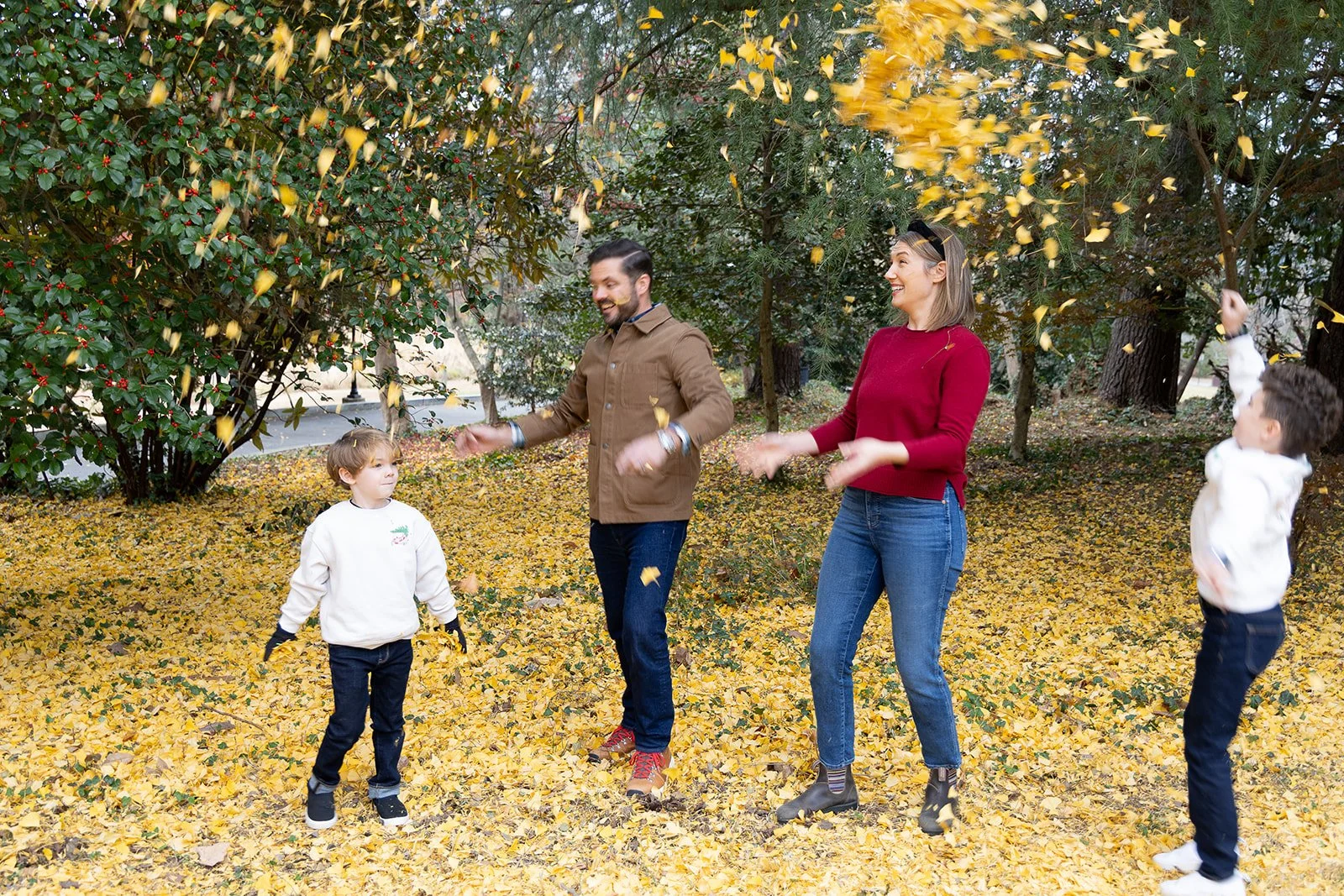 Holland Family_20251115_DFeehery_02684.jpg