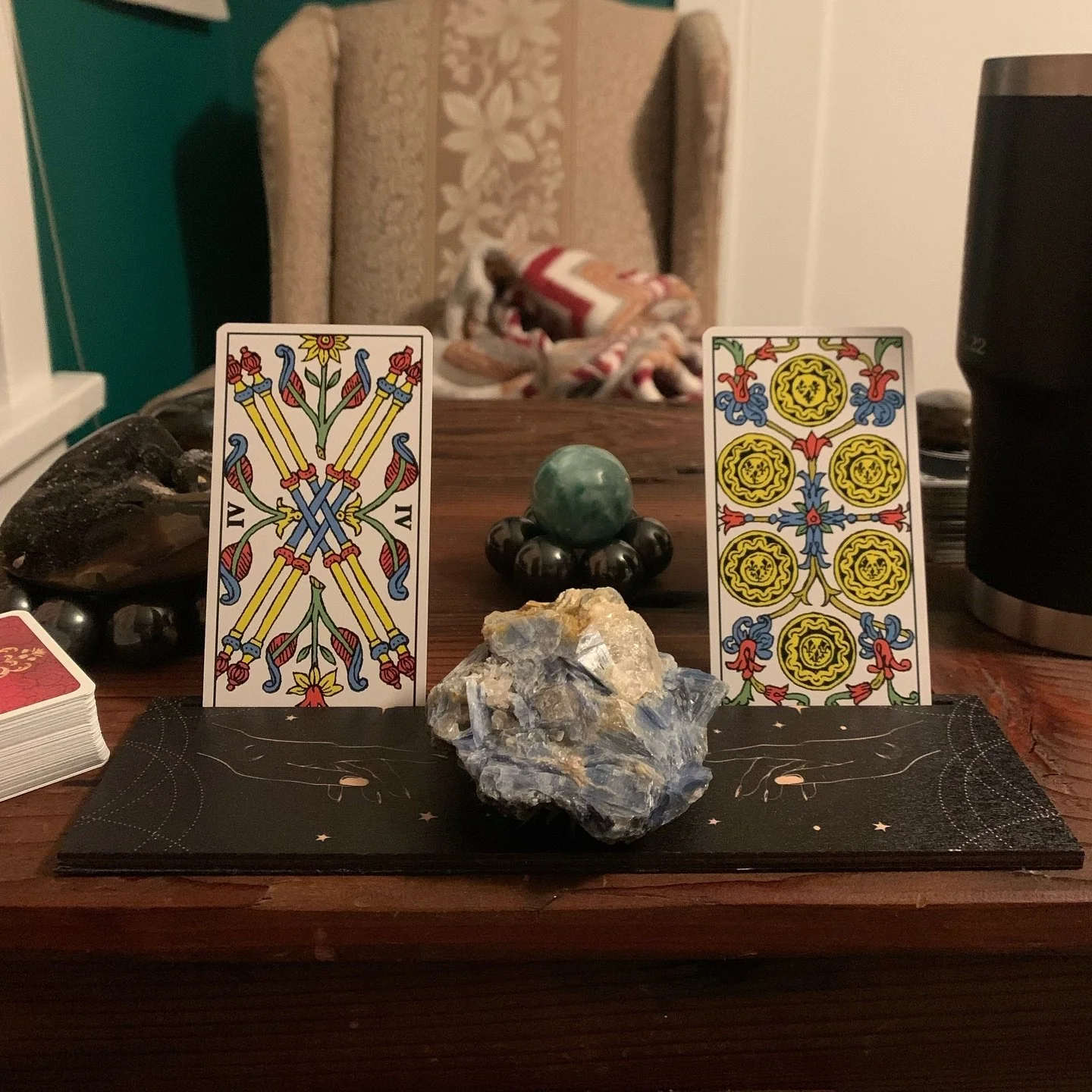 Tuesday, 14 January 2025 - Rest on the Horizon with Rewards for Labors of Love

Card{s}: 4 of Wands, 6 of Pentacles
Energy: Blue Kyanite
Ruling Number: 1
Chakra{s}: ALL
Song: Bad Dreams {Teddy Swims}
_
As the Full Moon
Came
So is it time
To Rest 
Ahe