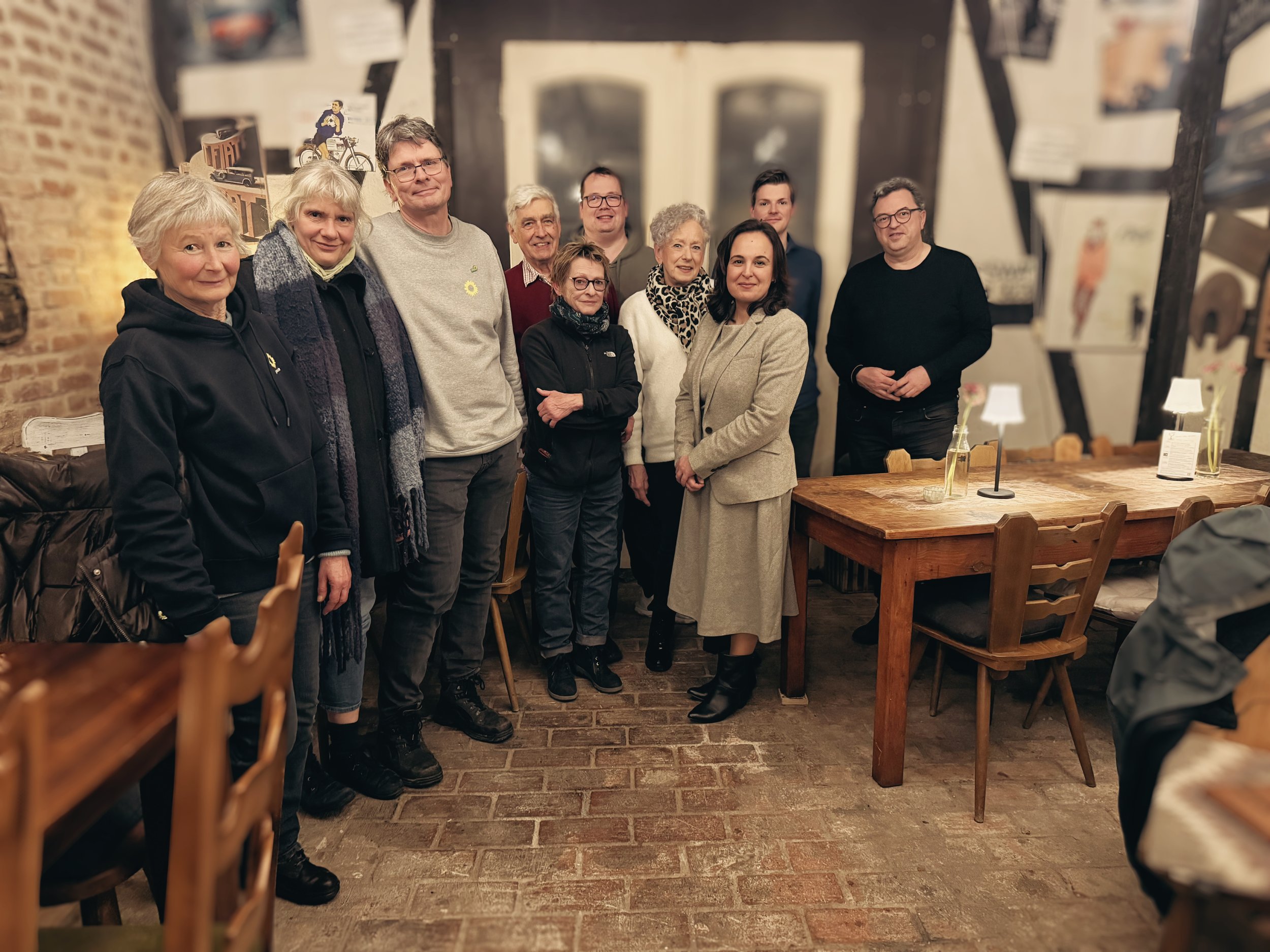 „Schluss mit der digitalen Naivität“ – Ayse Asar fordert strikte Regeln für soziale Medien