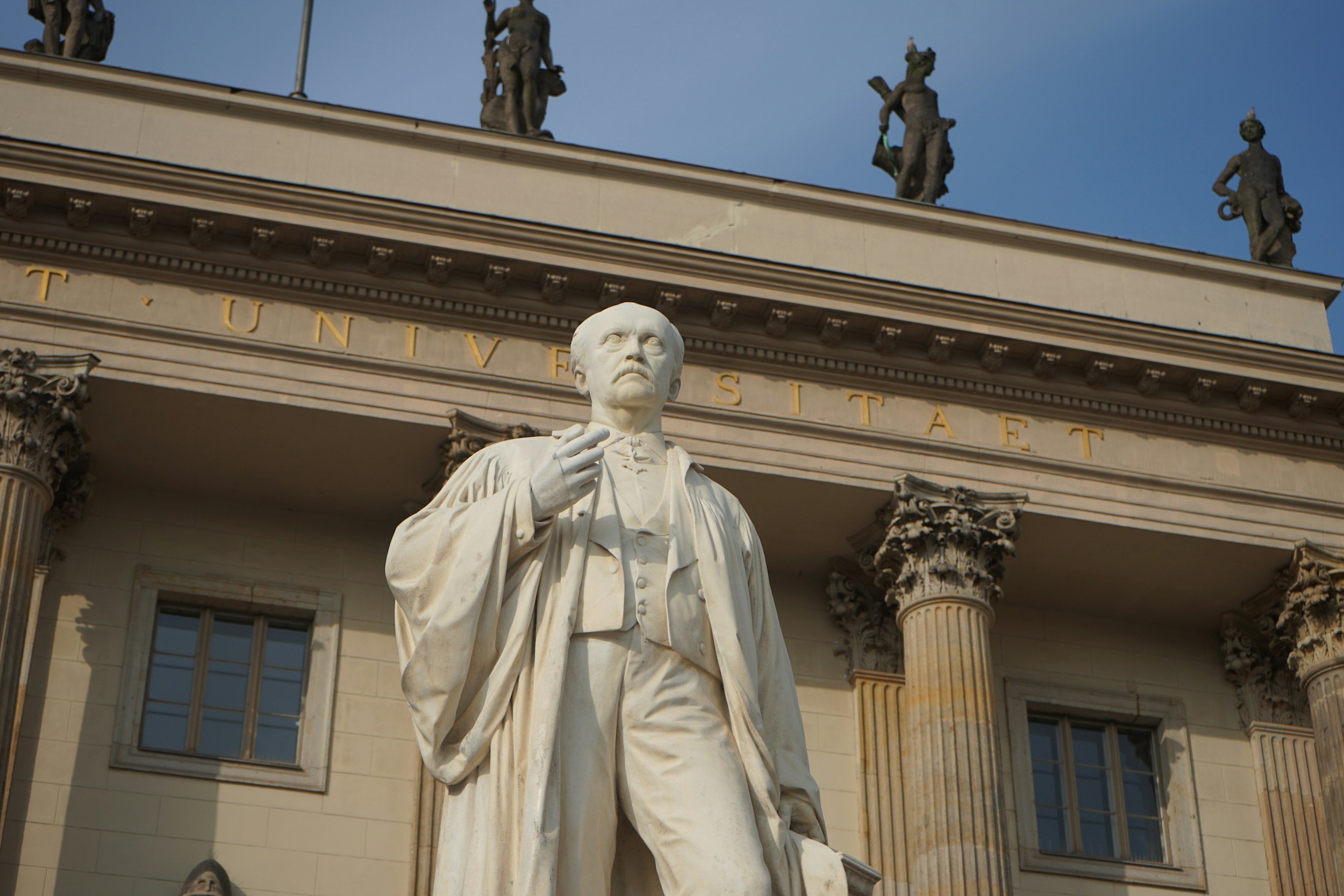 Exzellenzuniversitäten: Starkes Signal für den Wissenschaftsstandort: Verfahren jetzt reformieren (Pressemitteilung)