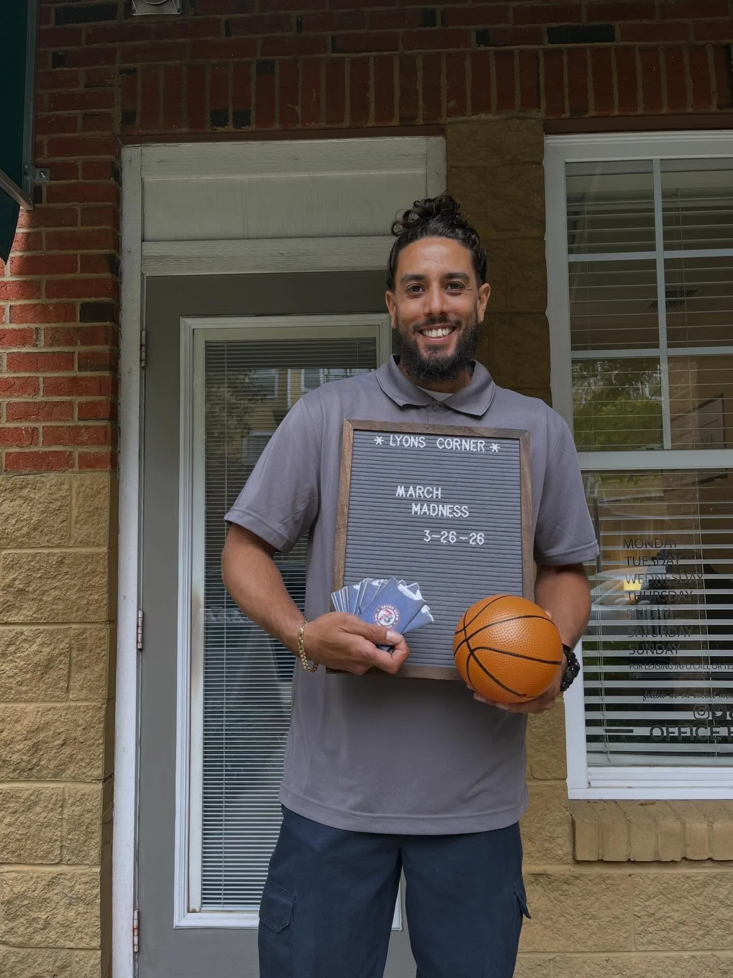 Test your luck!

Stop by our office on Thursday, 3/26 to shoot and score a $5 coffee on us 💛. Stop by on Thursday at 2PM! 

@7brewcoffee