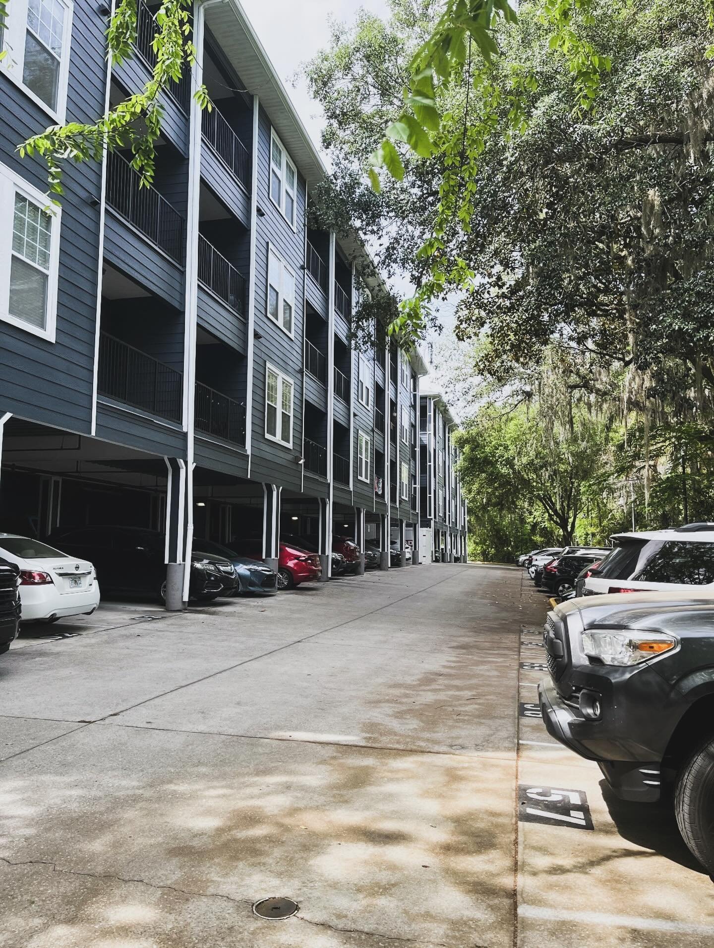 Tired of circling the block looking for a place to parallel park?

Our community offers both covered tandem spots and single parking spaces so you can park and be at your front door in seconds.

Plus, with some of the most competitive parking rates n