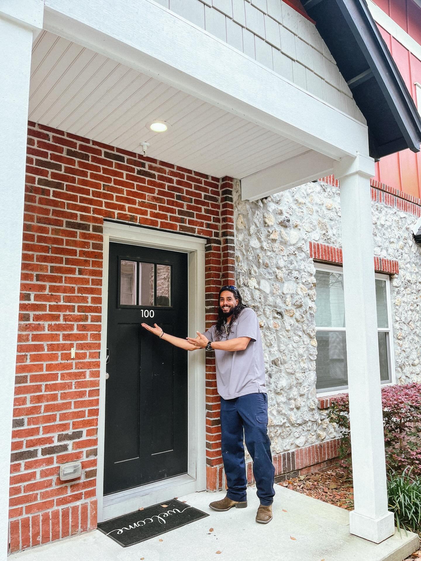 ONLY 3 Units Left for our 5/5.5 townhomes! Apply today and secure your new home for Fall 2026 🥳 

Currently offering waived app and admin + receive $80 off your monthly rent! Contact us today to secure this spacious floor-plan! 

#fall2026housing #w