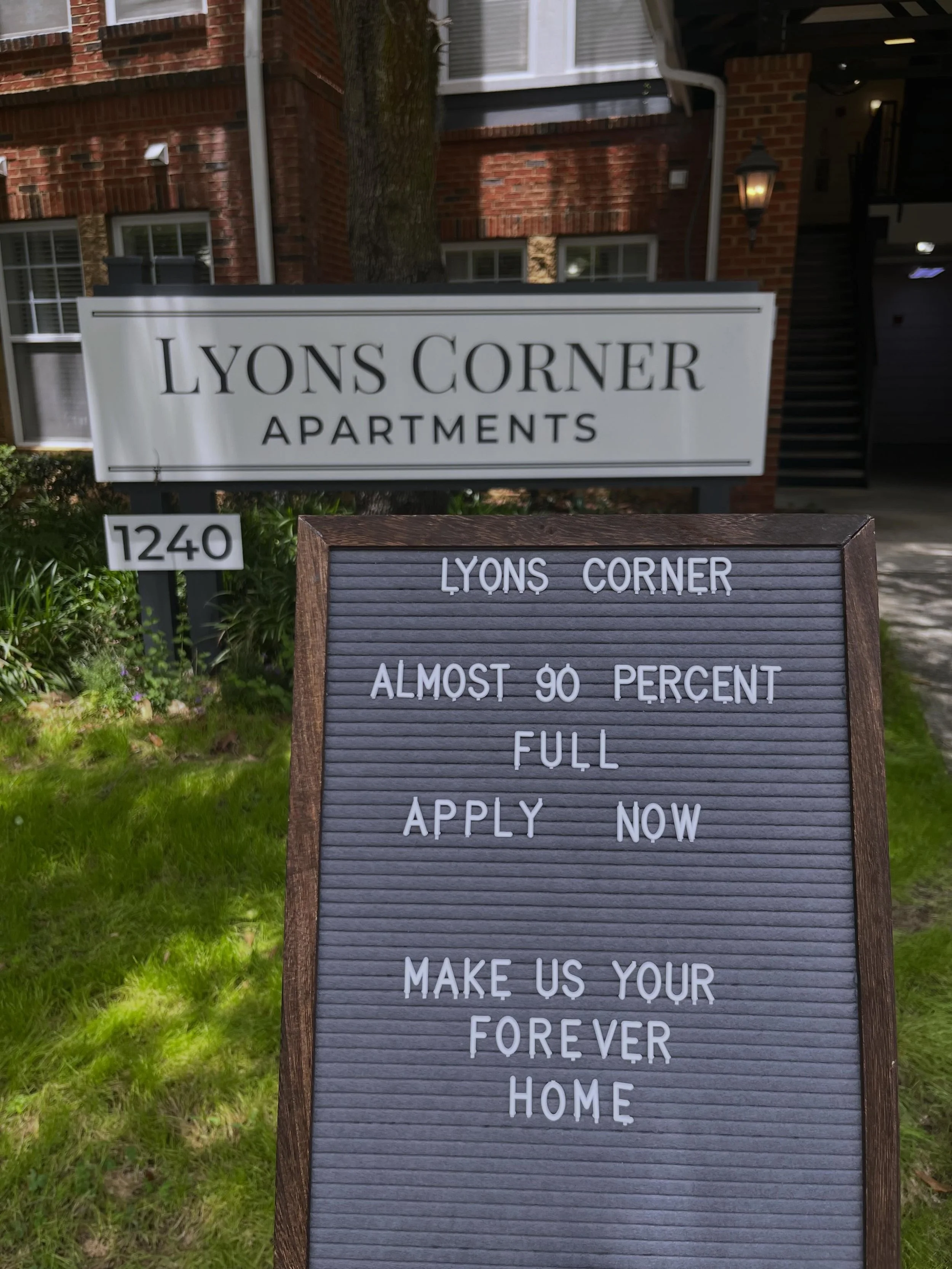 Now&rsquo;s your chance to lock in your spot AND save 💸🐊

✨ $200 savings
✨ Waived app + admin fees

Don&rsquo;t wait until it&rsquo;s too late &mdash; make Lyons Corner your home for Fall 2026! 🥳🏡

#LyonsCorner #GainesvilleLiving #UFHousing #OffC