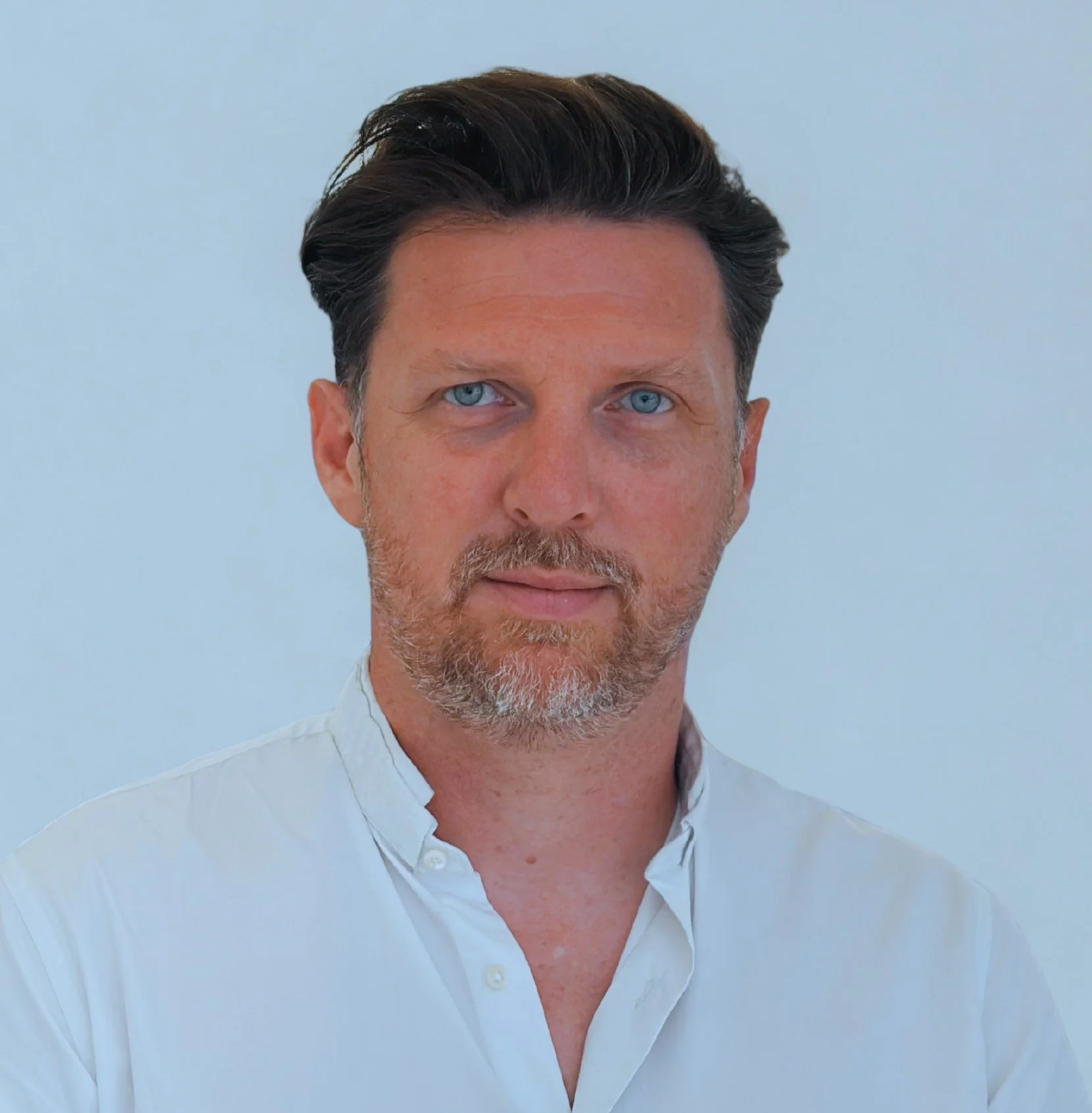 Florian Sawastyanowicz, consultant expert en transformation d'entreprise PME, fondateur NOVELIAH avec 11 ans d'expérience entrepreneuriale