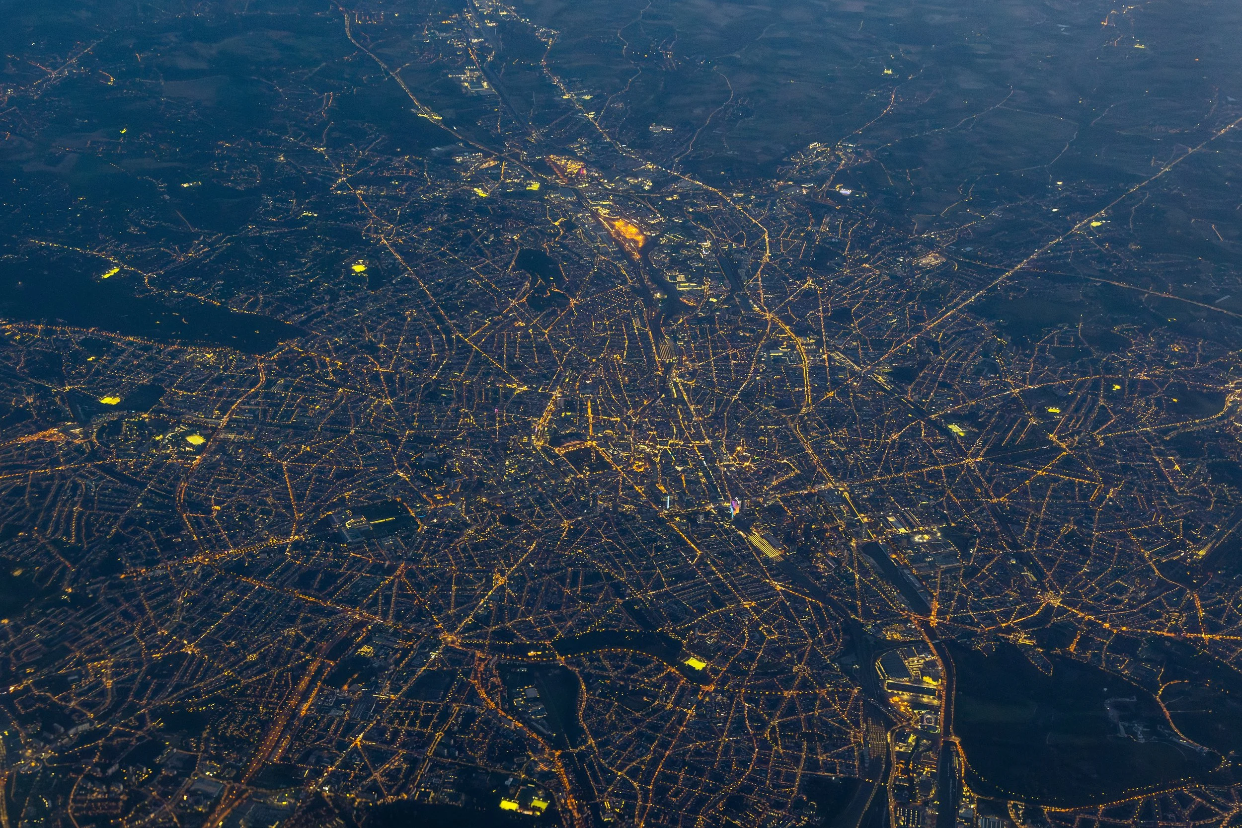 Tokenising the Energy Grid: the grid needs a settlement layer. The question is, what kind