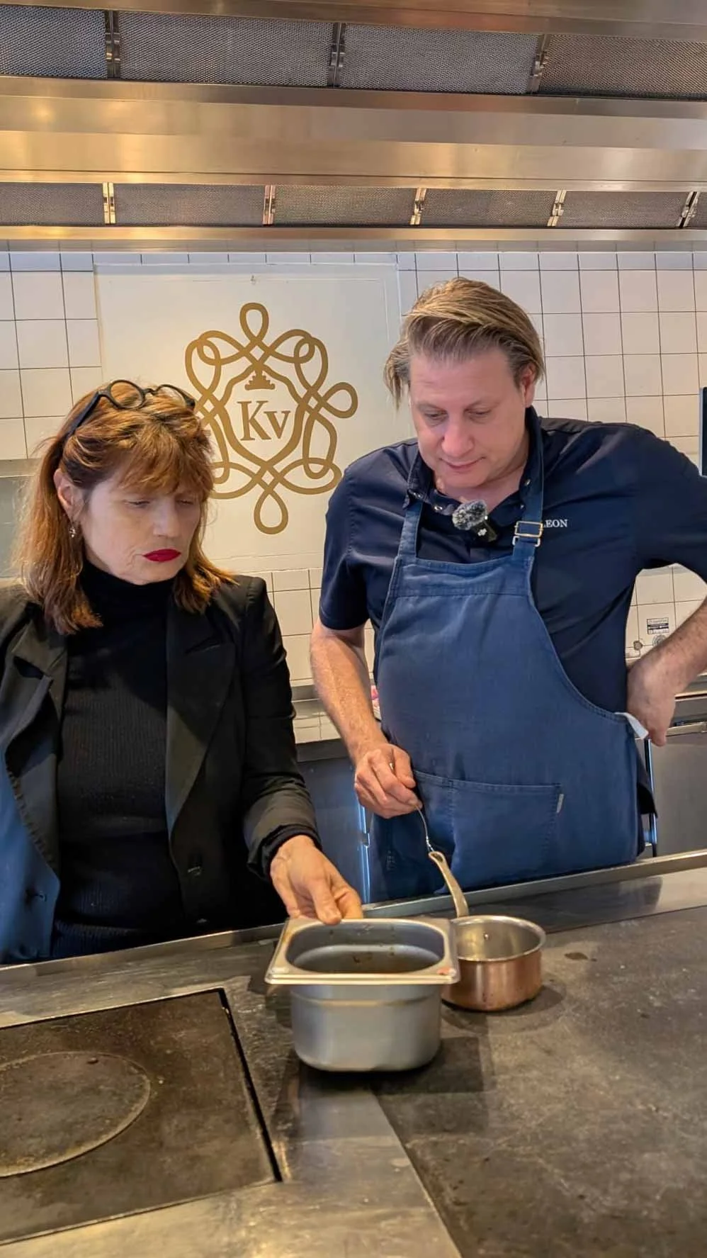 Pottenkijker en bemoeial Sheila