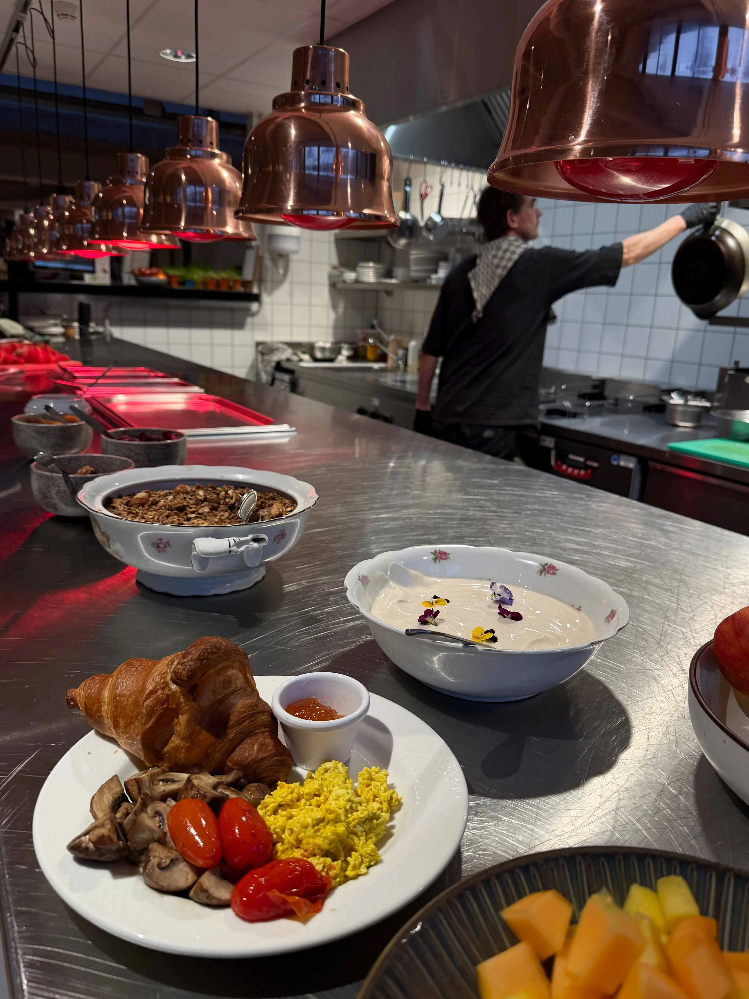 251204 graham sydney - 19.jpg