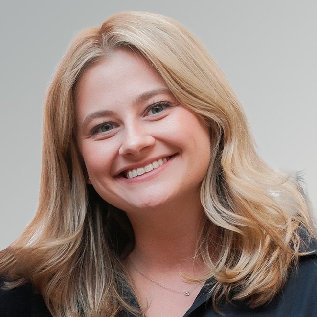 Chloe Burton, Midwest Leasing Representative