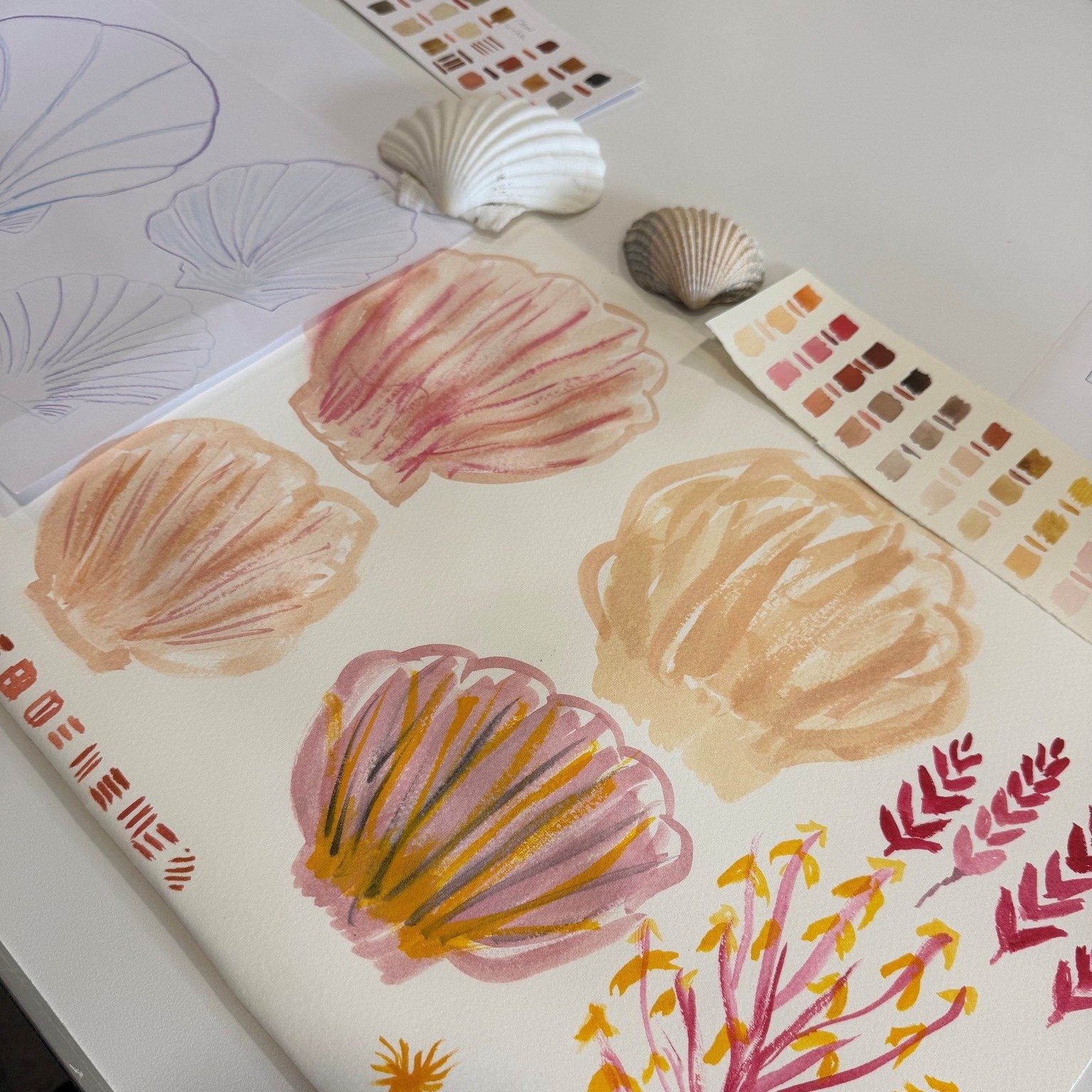 🐚Painting and Drawing Seashells 🐚

Recently, the @urbanlearningacademy and tutor Gina, ran a lovely creative session exploring drawing and painting seashells using pencil and watercolour techniques.

It was a chance to slow down, get creative and e