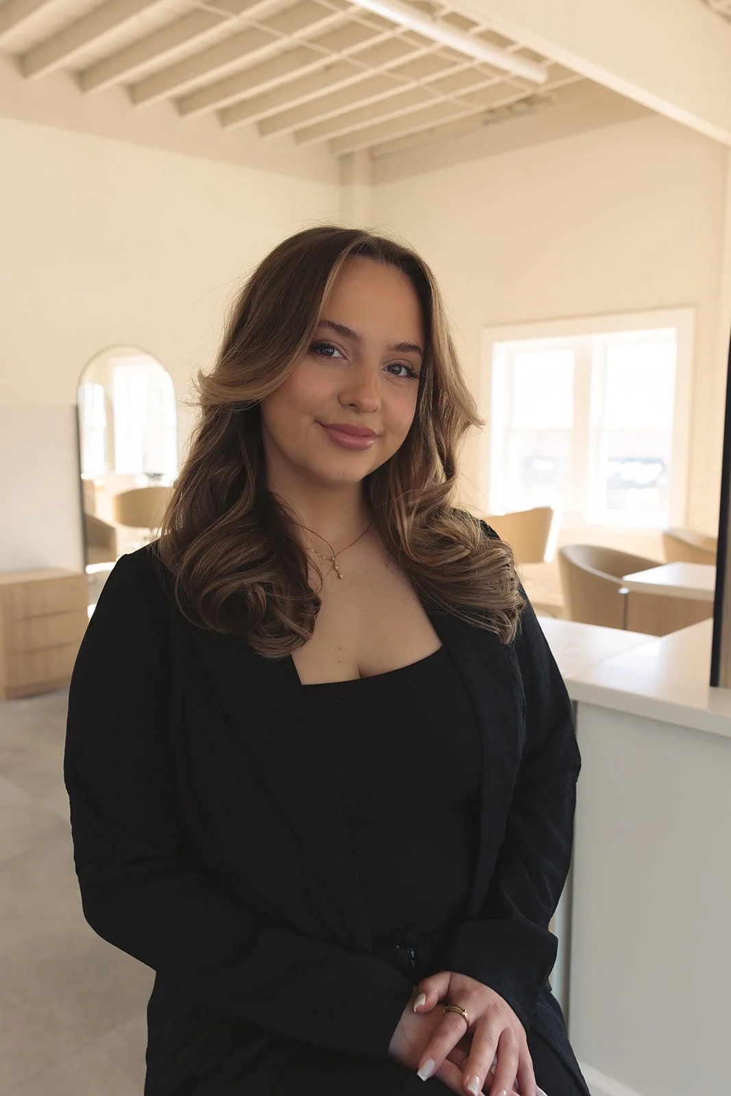 Jadyn, a stylist at Bobbi specializing in blondes, blowouts and real connections. 