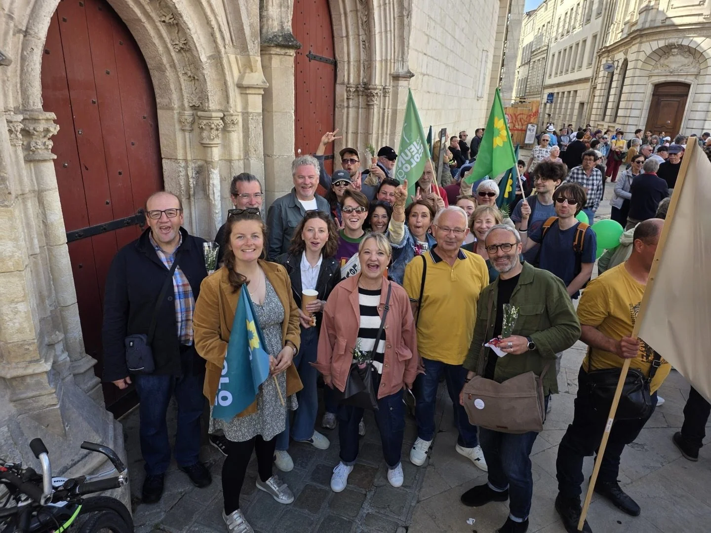 @larochelle_unie et r&eacute;unie &agrave; La Rochelle avec les organisations syndicales pour le d&eacute;fil&eacute; de la F&ecirc;te du travail. 

#larochelleunie #1ermai #fetedutravail #organisationsyndicale
