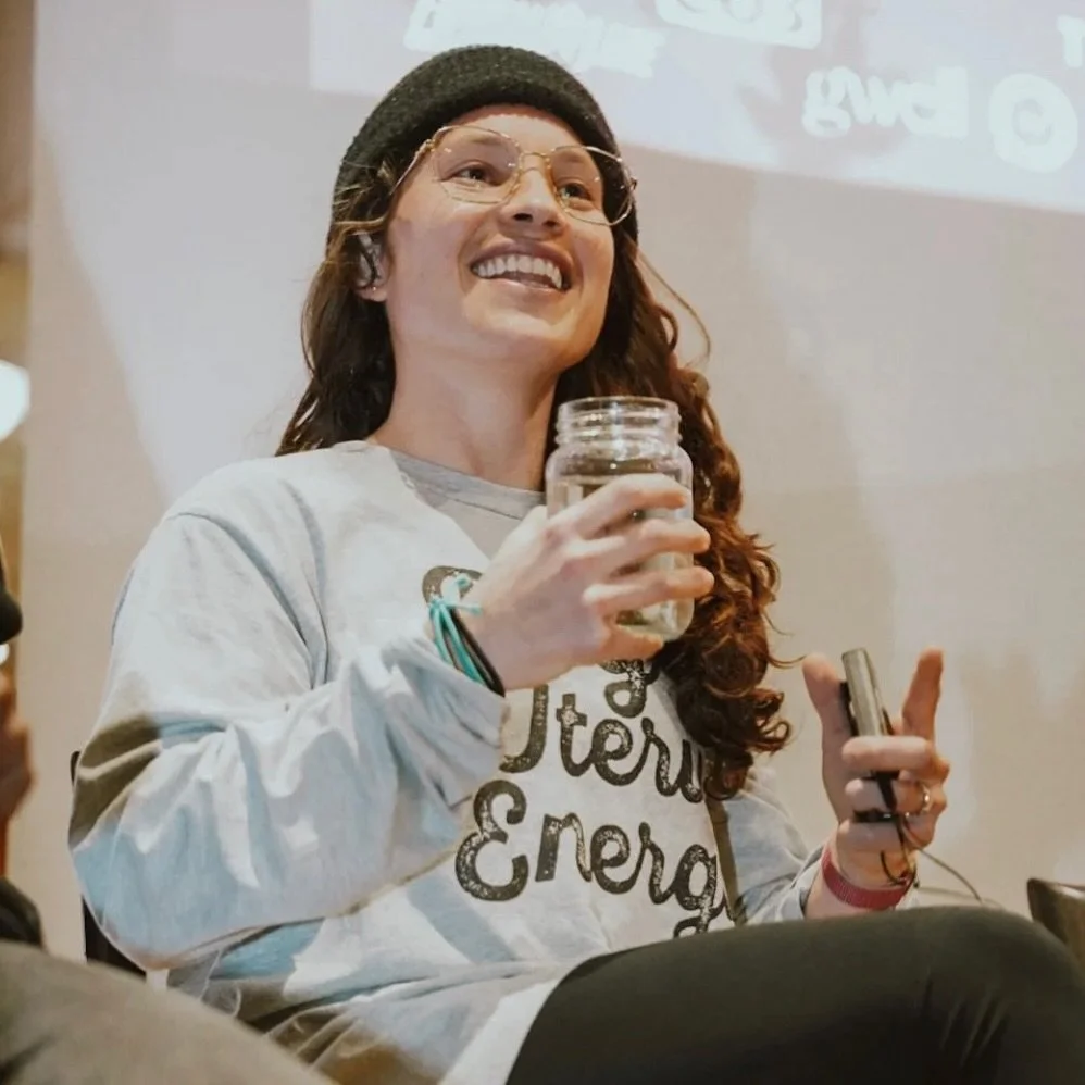 🌟 MEMBER SPOTLIGHT 🌟

Meet Melanie Sulaver @nutritionbymel Women&rsquo;s Health x Sports Dietitian

Mel Sulaver, MS, RD, CDN, CISSN, is a registered dietitian and founder of Nutrition by Mel, guiding women through performance, nourishment, and moth