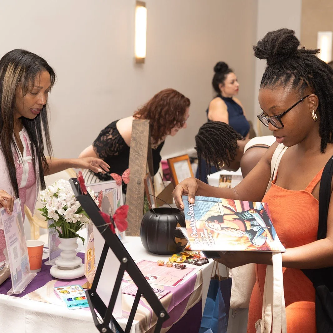 It's normal to feel alone and overwhelmed as a solo practitioner. Believe me, I've been there.

You're building a client roster, alone.
You're sitting in your office, sipping coffee, alone.
You're wondering who to connect with, alone.

I spent 20+ ye