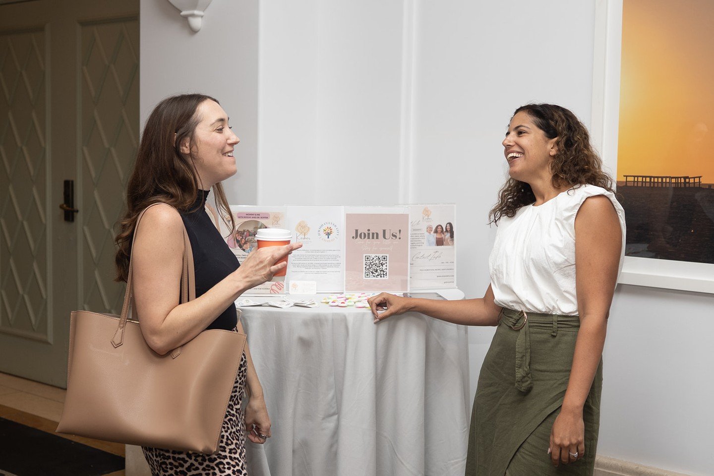 Corporate healthcare is efficient, but does it know your story? 🤍

In a world where health systems can sometimes feel like a series of checkboxes, the power of the independent practitioner is more vital than ever. 

When you choose a local, independ