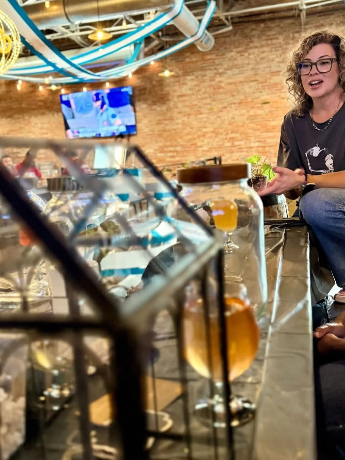 We had the most amazing time last week at my terrarium workshop at Maple Branch Craft Brewery! 🌿

Some of my favorite moments:
🌱 When someone smiled and said, &ldquo;I feel like I&rsquo;m playing in the dirt like when I was a kid.&rdquo;
💎 And whe
