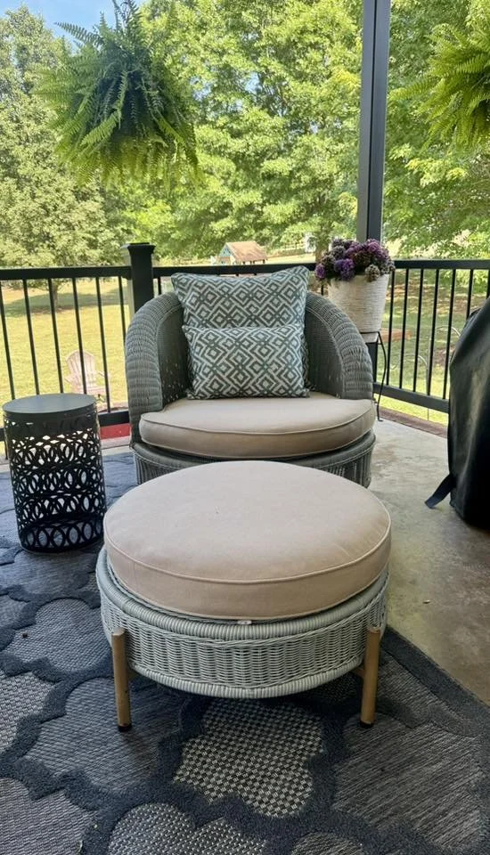 custom-porch-cushion-chair-custom-outdoor-shelby-nc.jpg