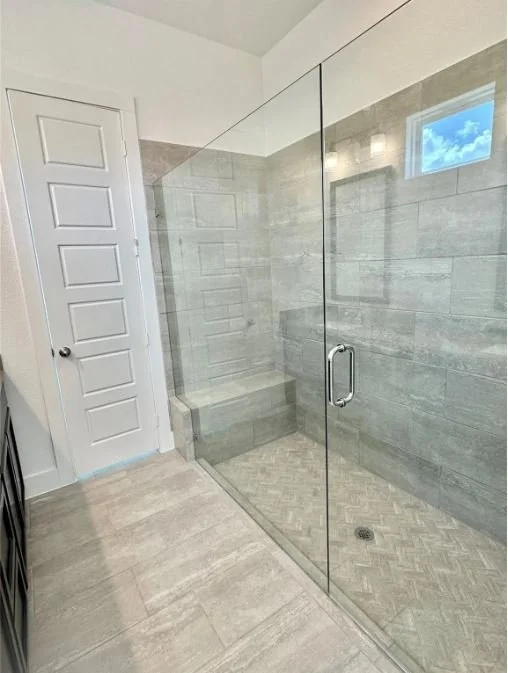 1432 BB - Master Shower.JPG