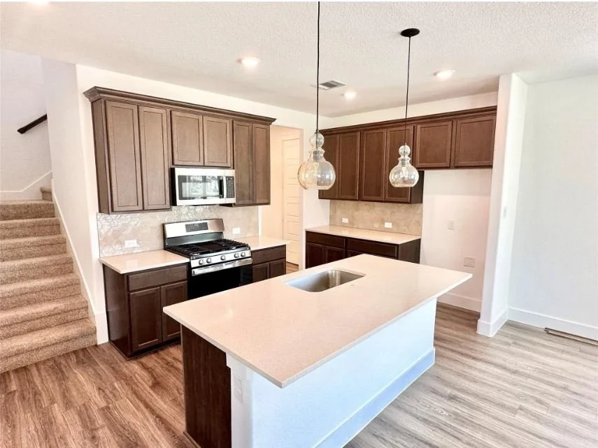 1356 OB - Kitchen.JPG