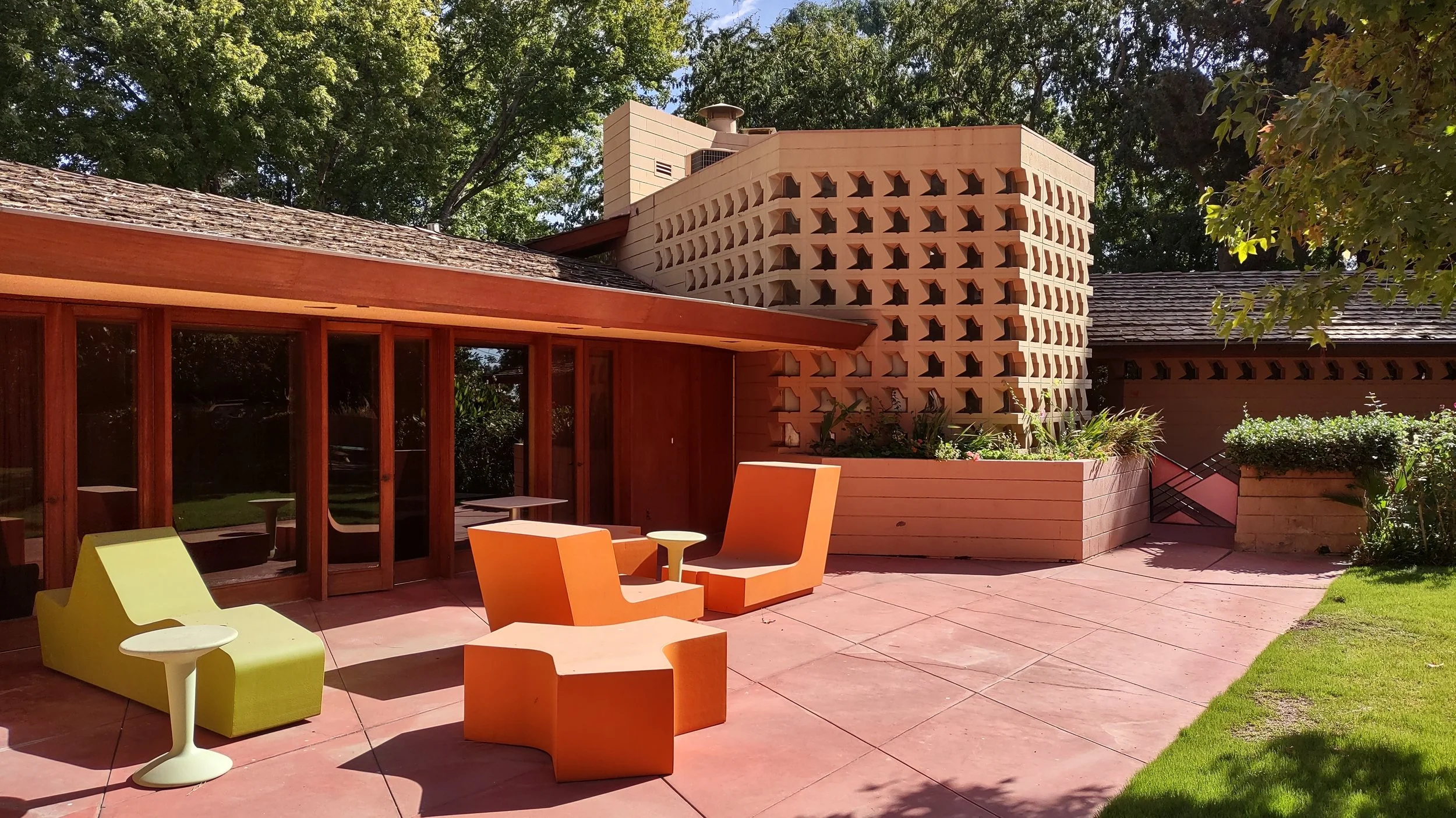 Icons of Innovation: Neutra and Wright in Bakersfield