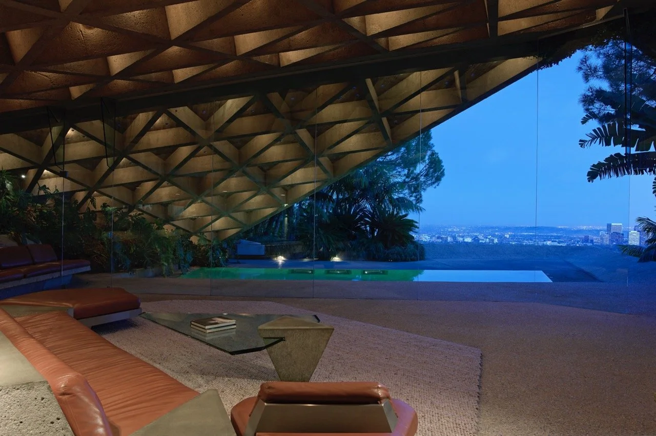 Lines and Light: Inside the Sheats Goldstein Residence (PM)