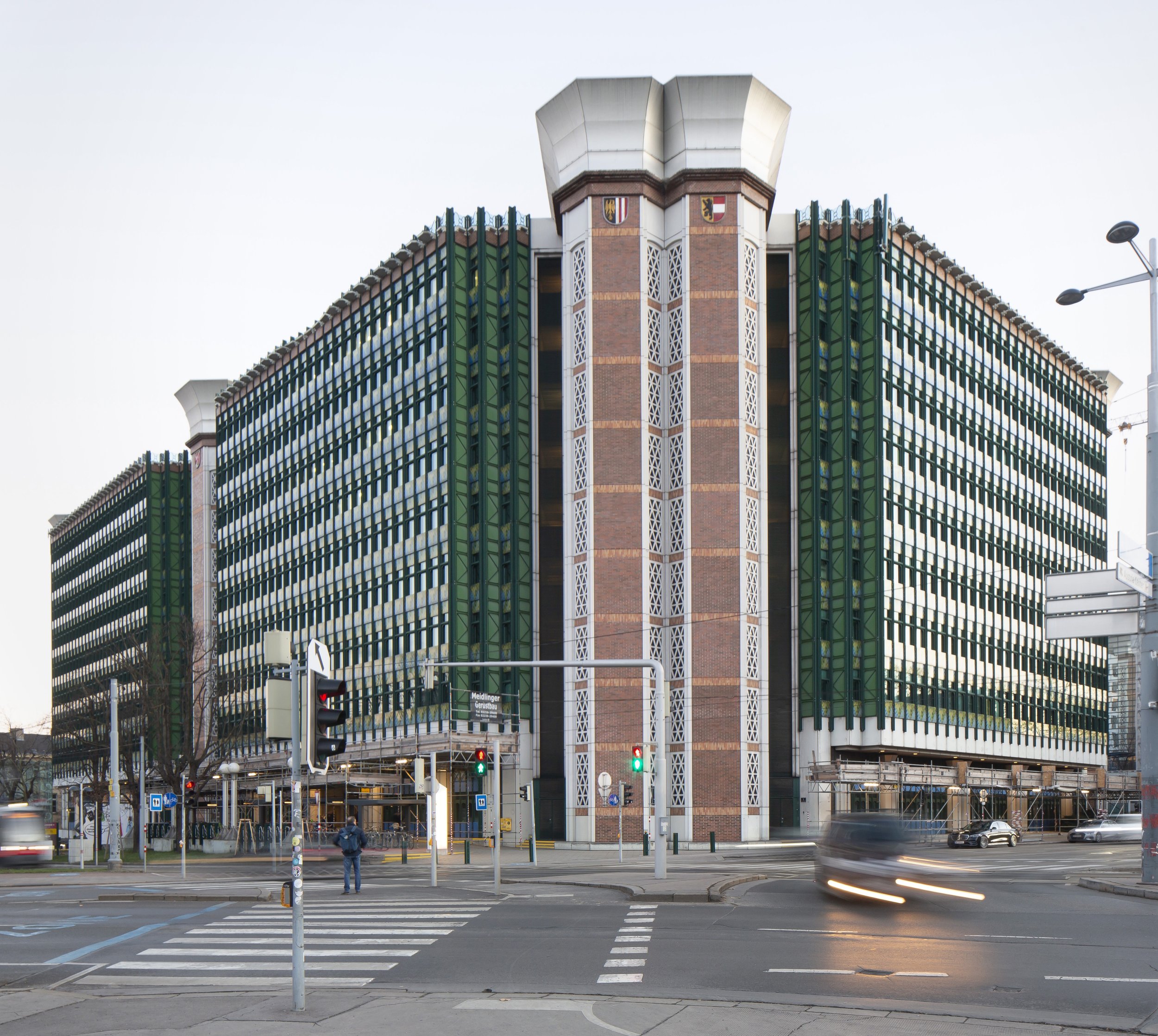 Fix It in Post: Reenvisioning Postmodern Architecture