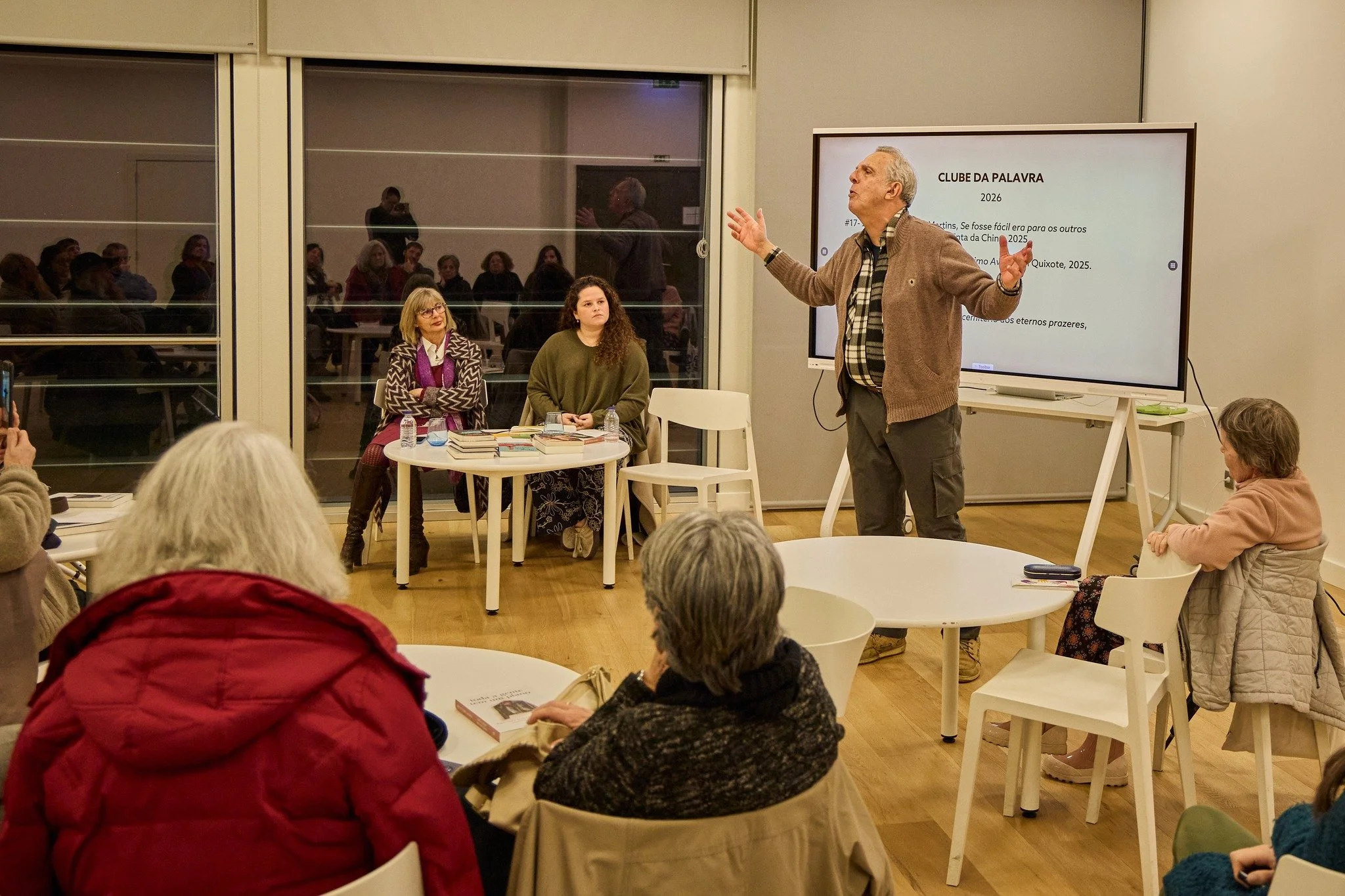 Clube da Palavra: Ciclo de Leitura e Conversa com Autores Contemporâneos