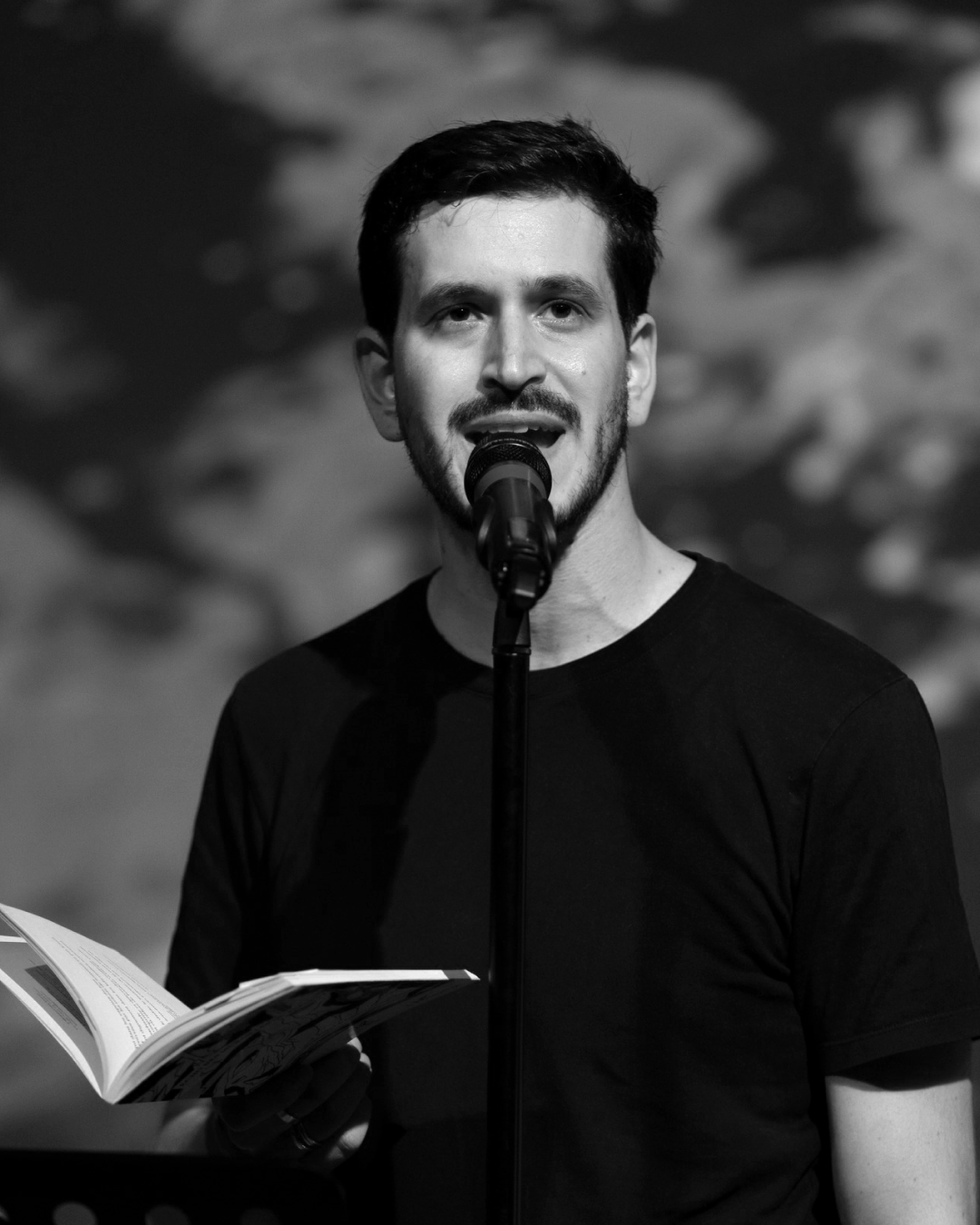 A Poesia Está Na Rua: A Palavra em formato concerto, performances, oficina e conversa ocupa Parque dos Poetas