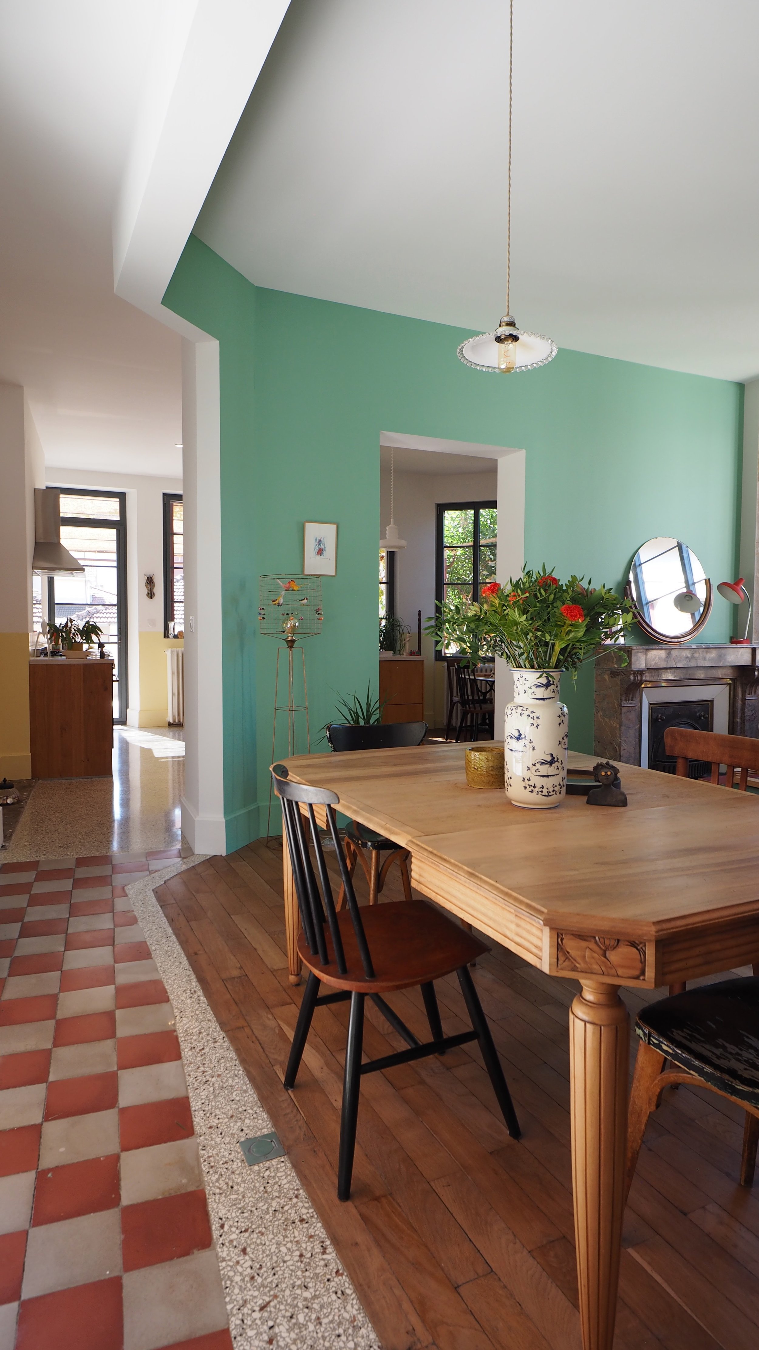 Séjour avec vue sur la cuisine