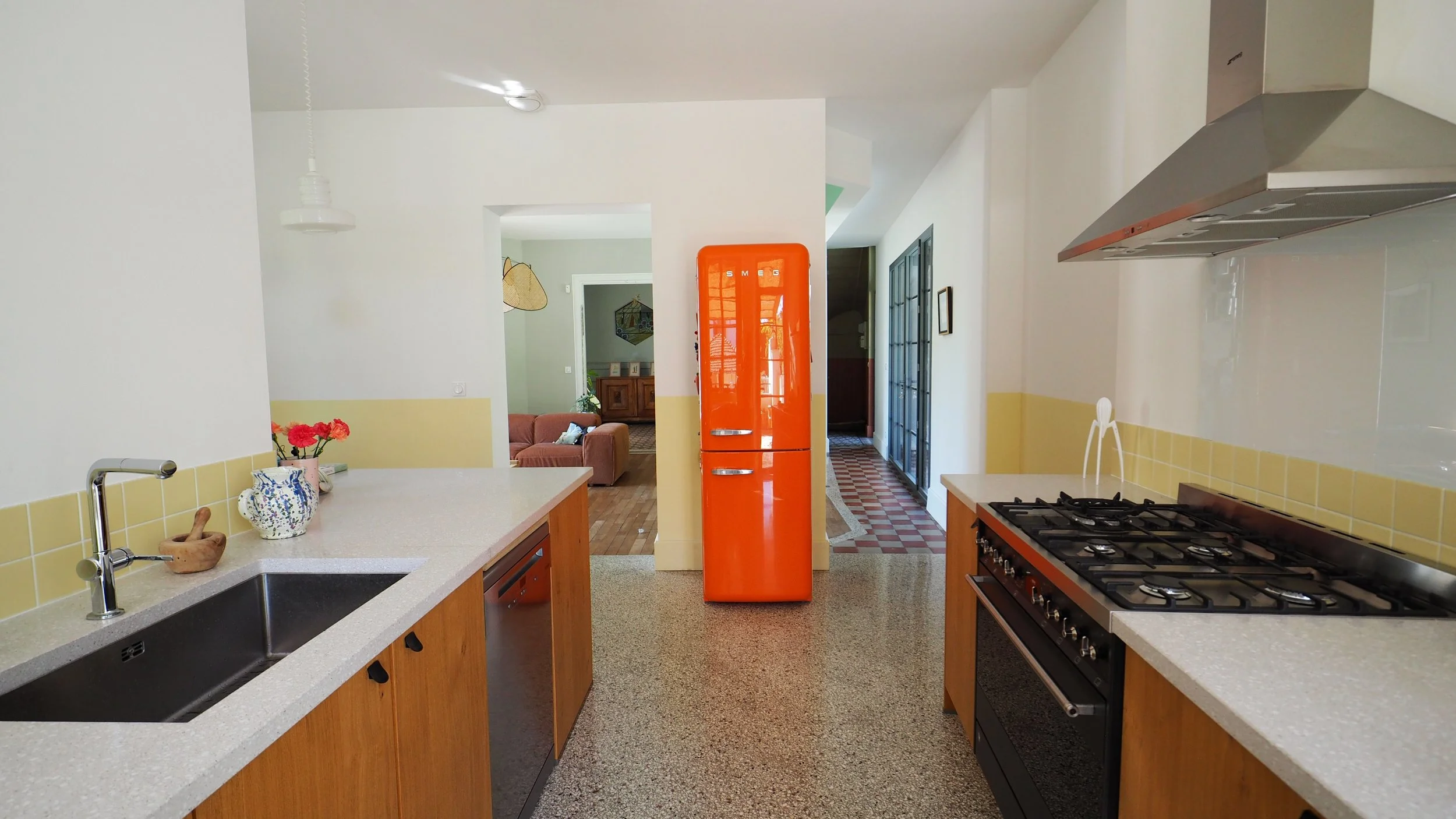 Cuisine avec vue sur le séjour