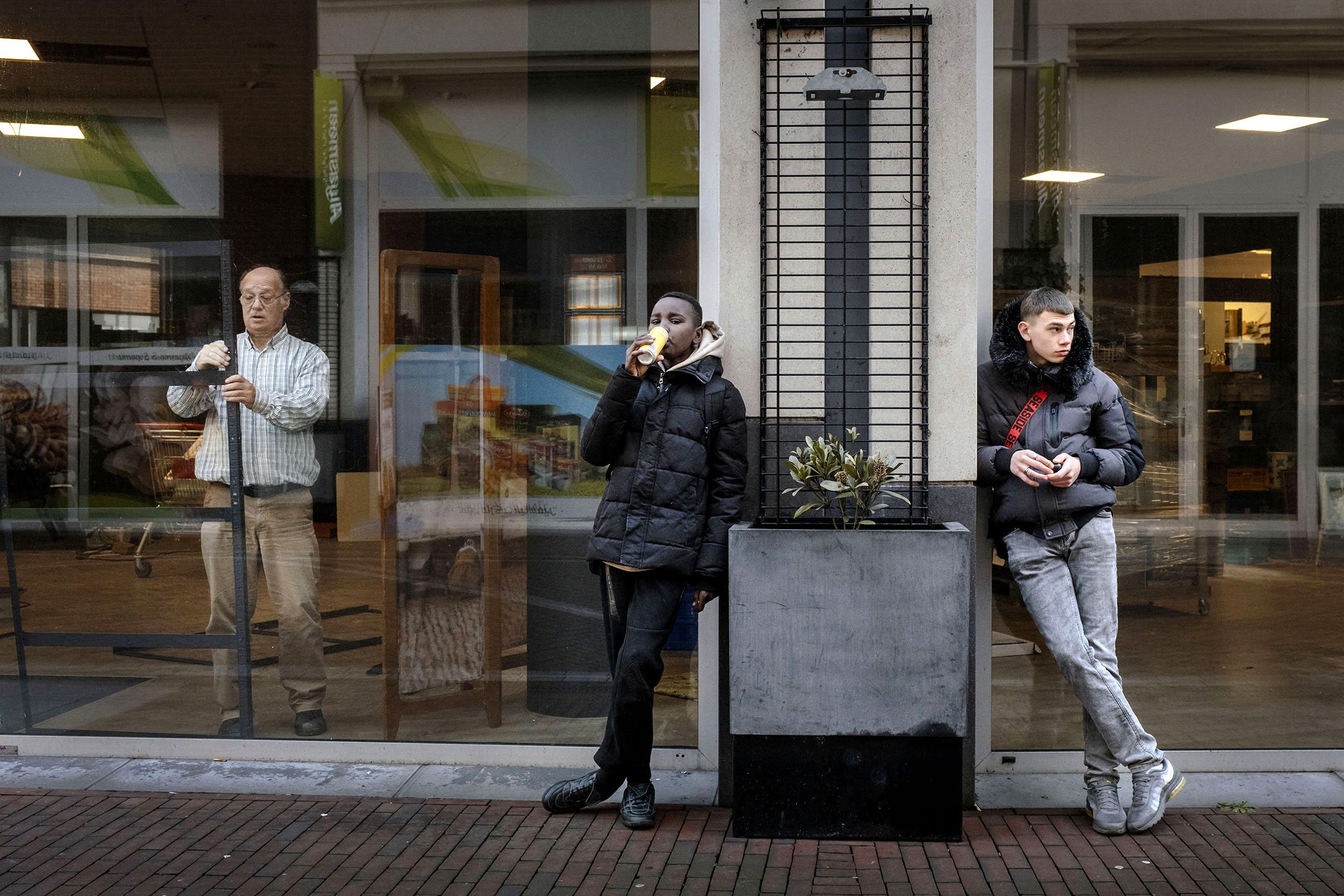 Onlookers during the visit of right-wing politician Geert Wilders to Spijkenisse, the Netherlands.