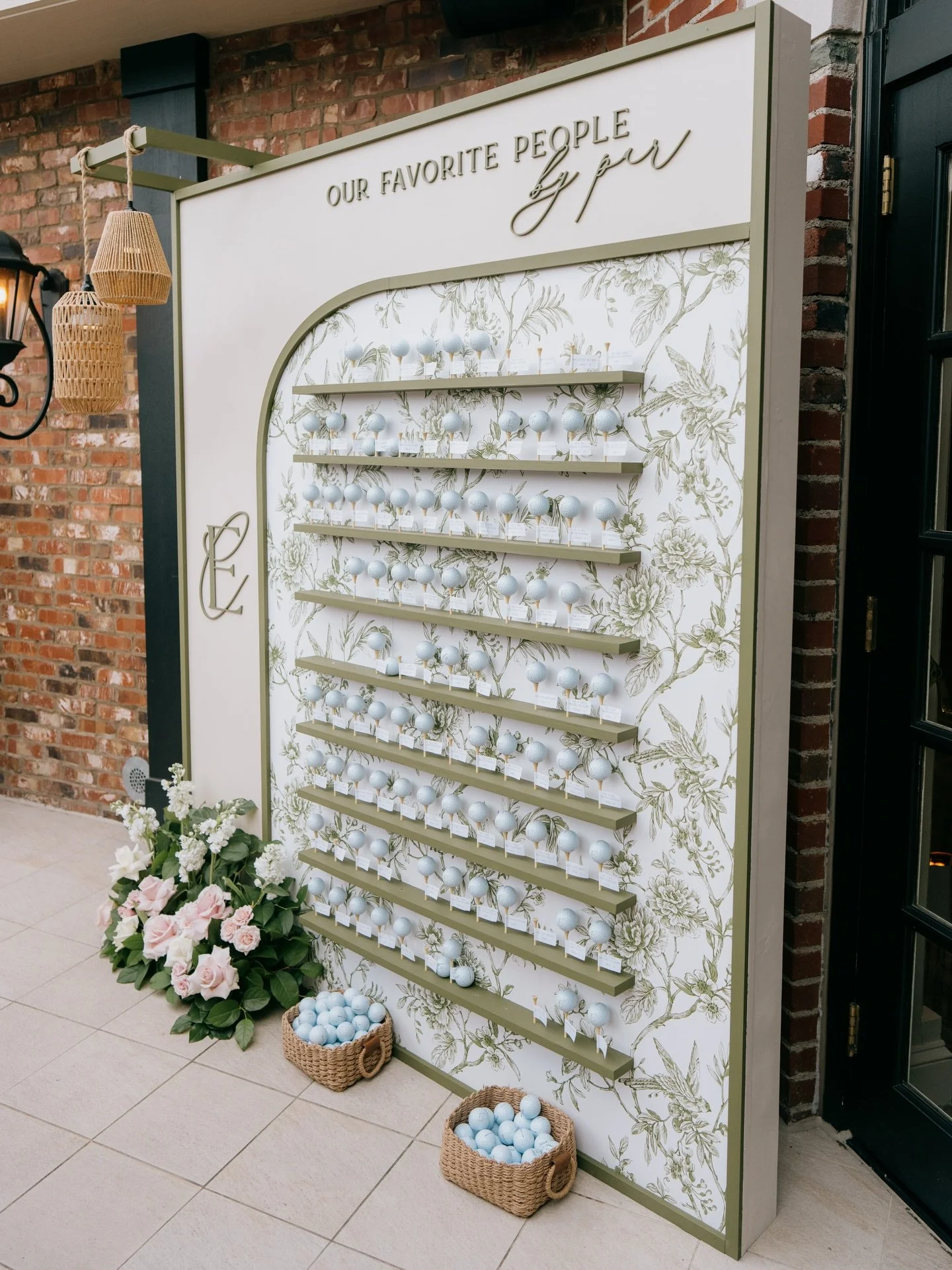 This signage set will forever hold a special place in my heart. From the first concept to the final install, every detail felt like magic coming to life.🤍

Lovers: @repetto3 @cfell92 
Venue: @rcc1890 
Planner: @cbcevents 
Florals: @annarosefloral 
P