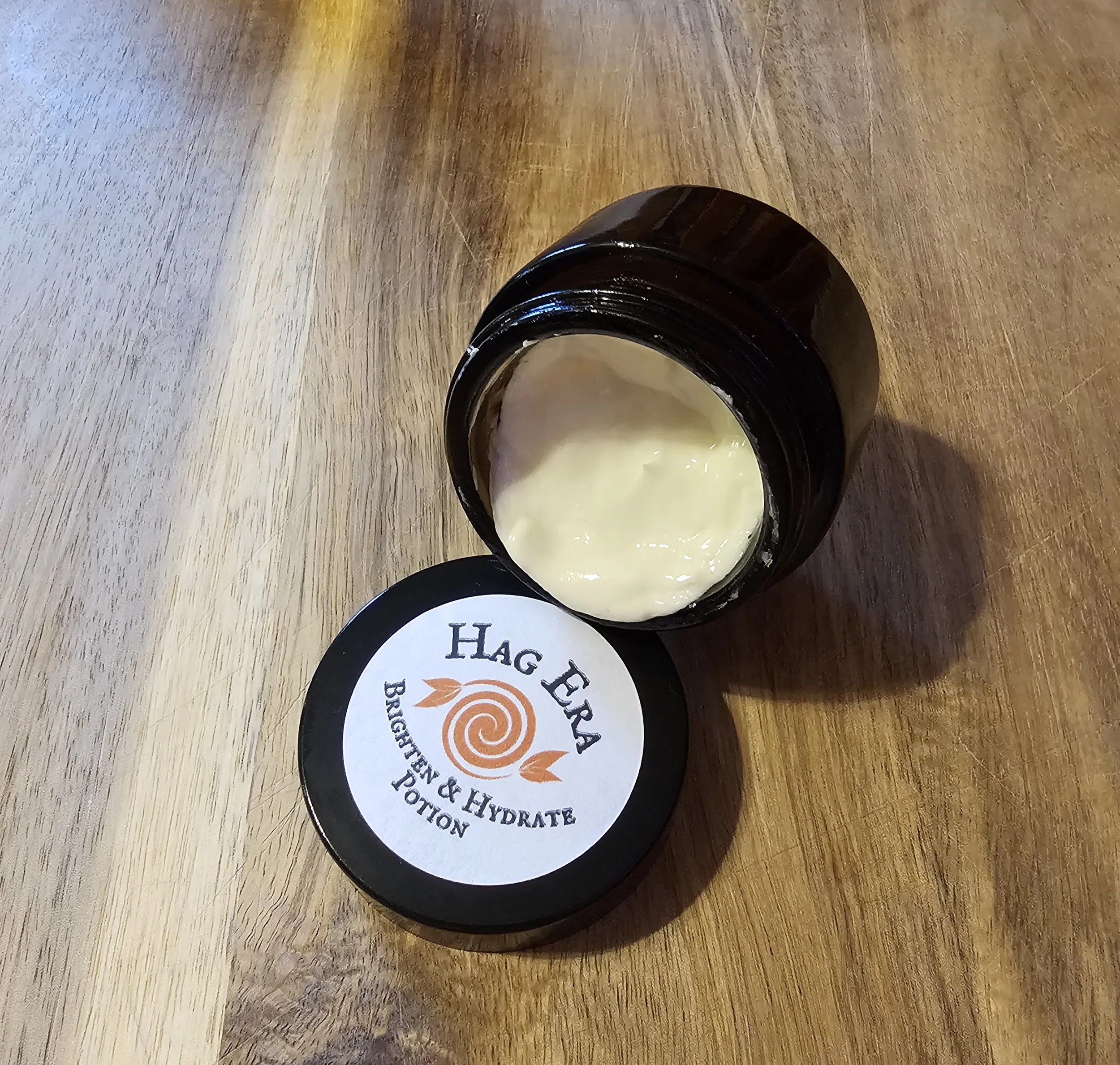 Hag Era Brighten & Hydrate Potion
