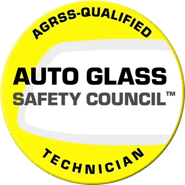 Mobile auto glass service in Columbia SC replacing windshield