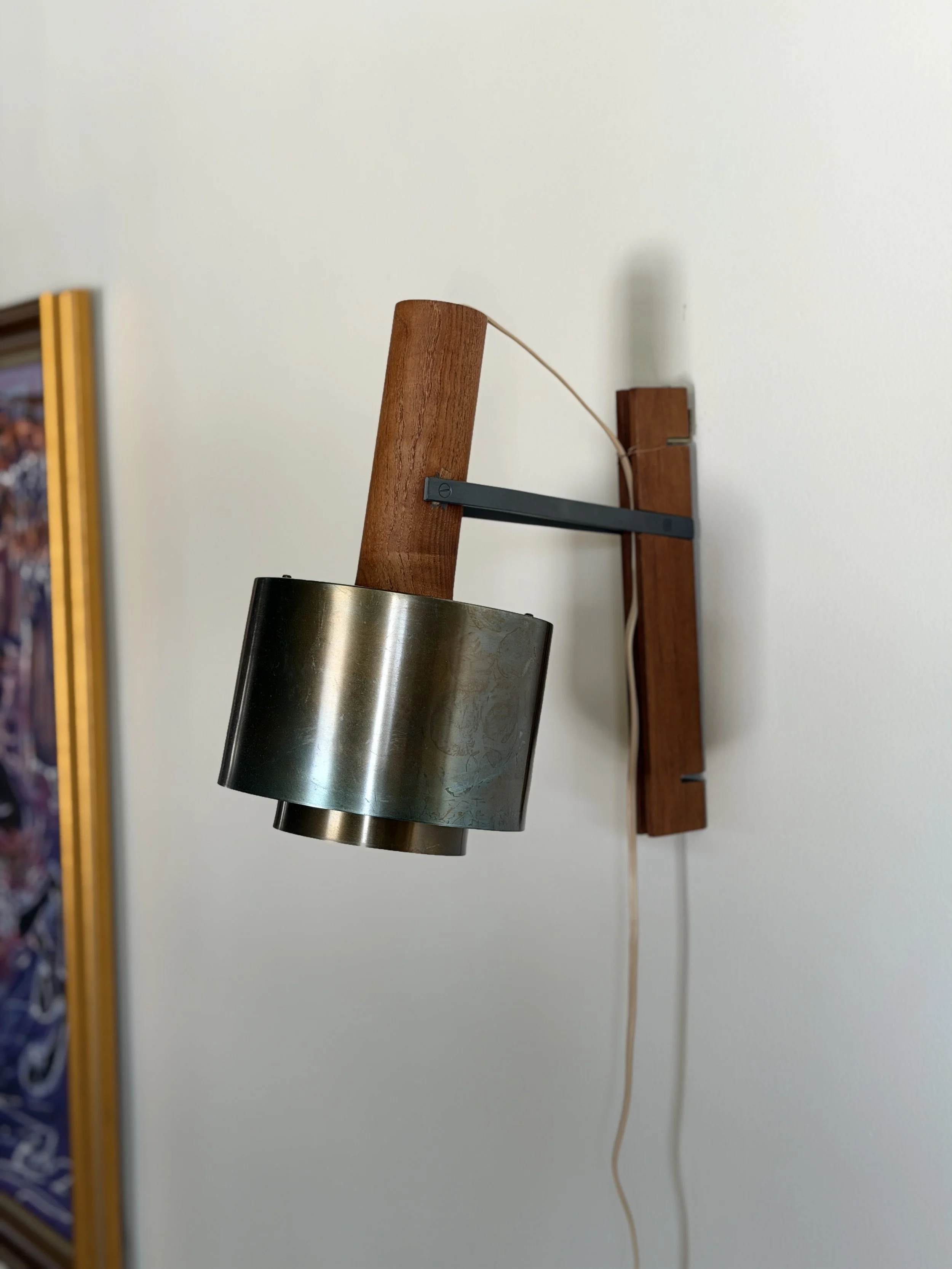 MCM sconce 1.jpg