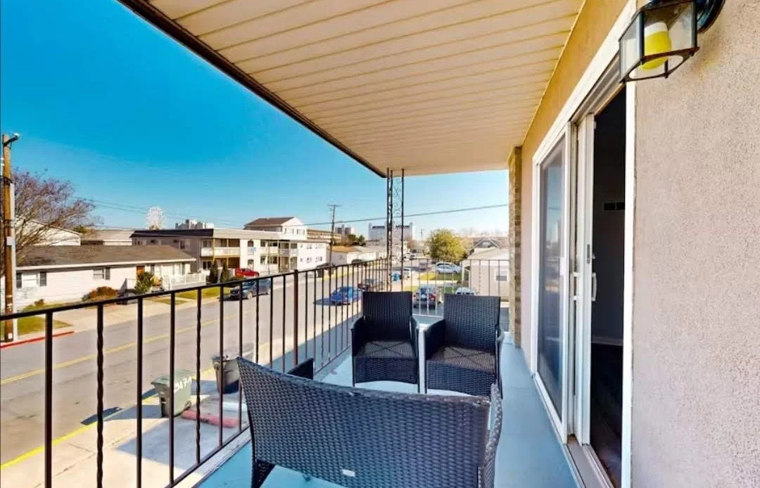 Balcony .jpg
