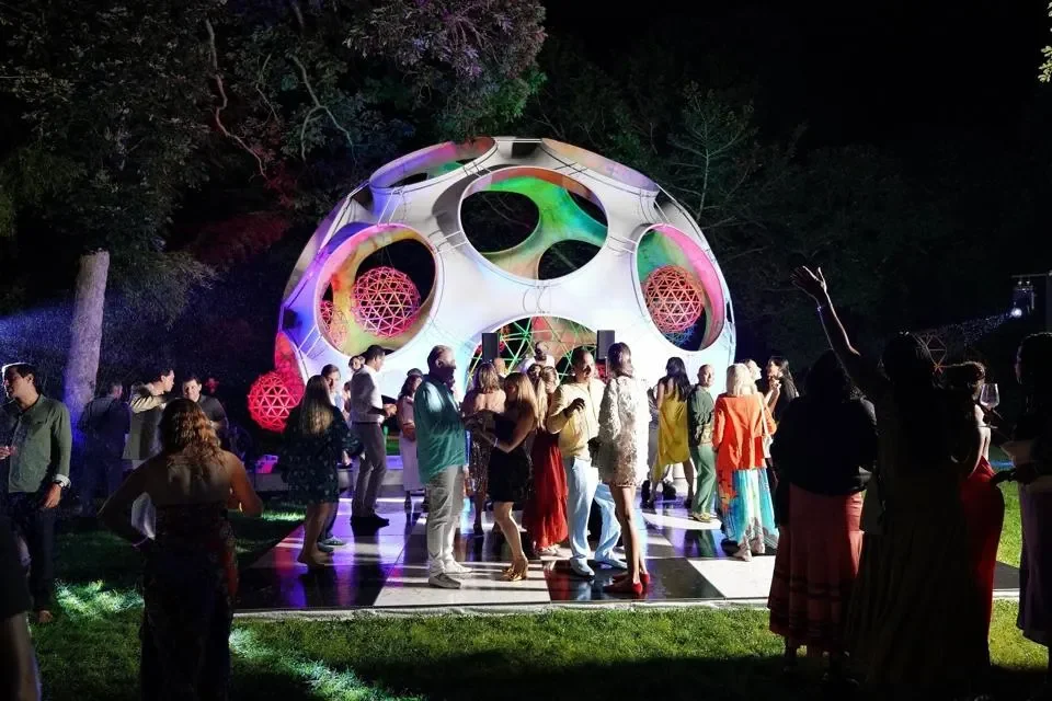 'Hamptons: Annual Art Auction at Serene Longhouse Reserve Raises $160K, 10 Year Old Boy Wins Private Yacht Charter for 10'