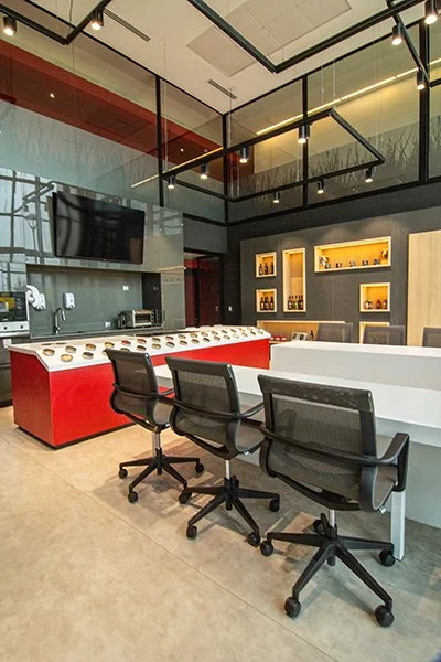 Hela Chile showroom 2.jpg