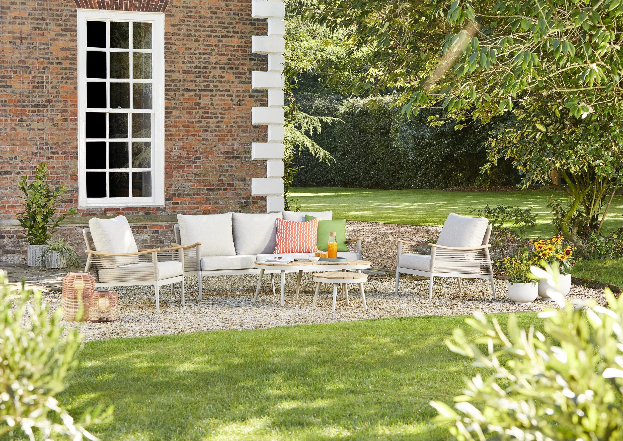 679142_Juno Sofa Set.jpg