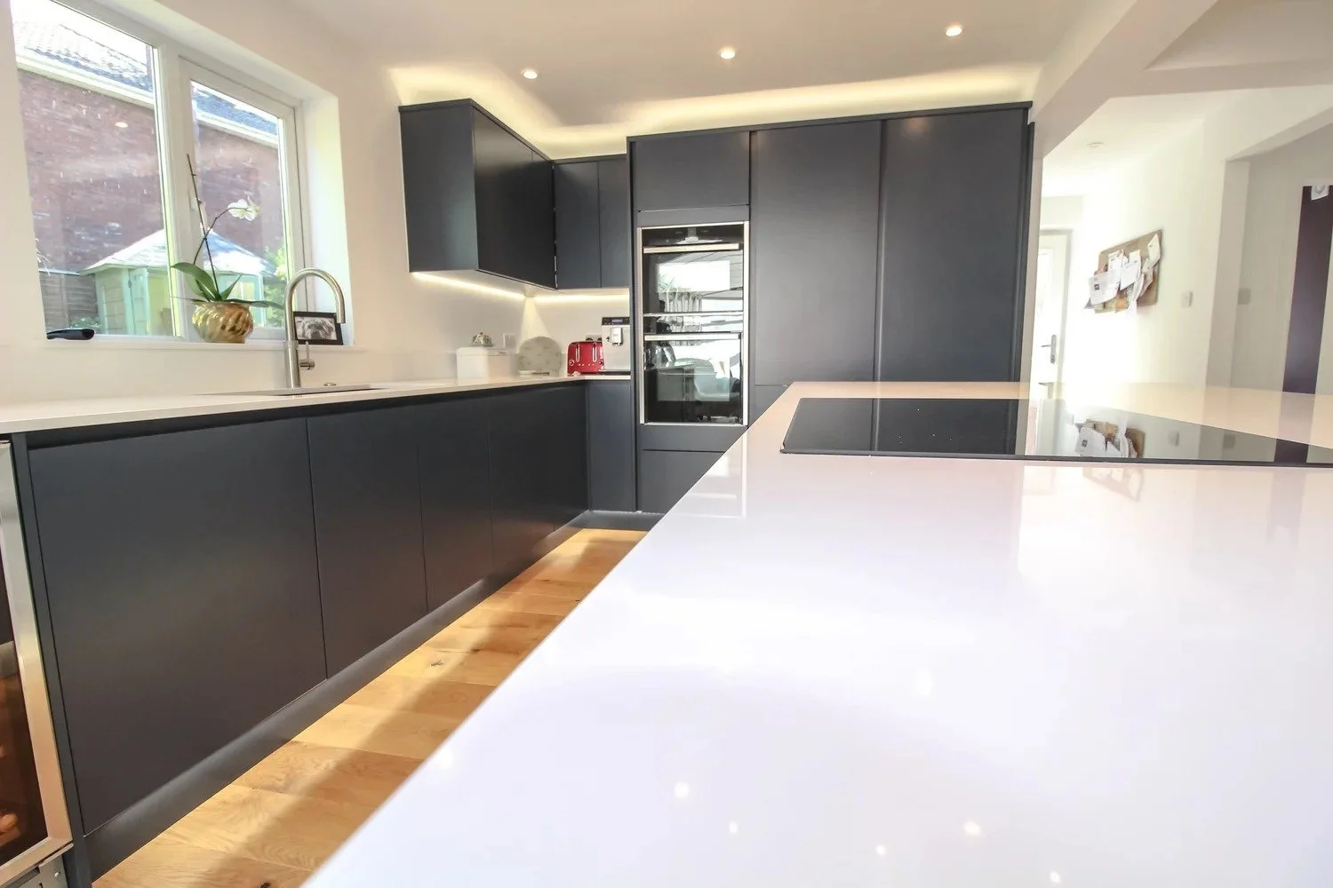 Masterclass H-Line kitchen in Midhurst, West Sussex.8.jpg