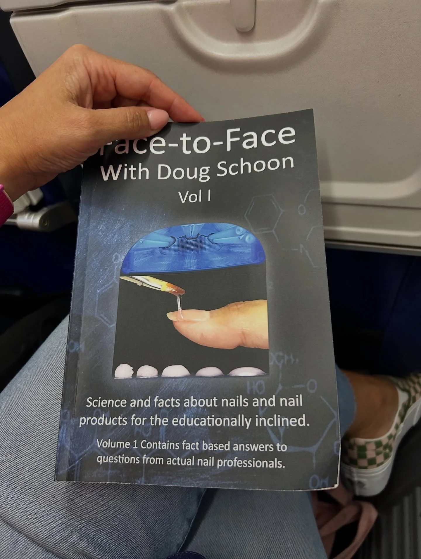 Been wanting to read this book for a while and what better time than on an airplane! Only on page 10 and already feel so much more informed! 🫶 @doug_schoon 

#longbeachnailtech #longbeachnails #buildergel #structuredmanicure #russianmanicure #kokois