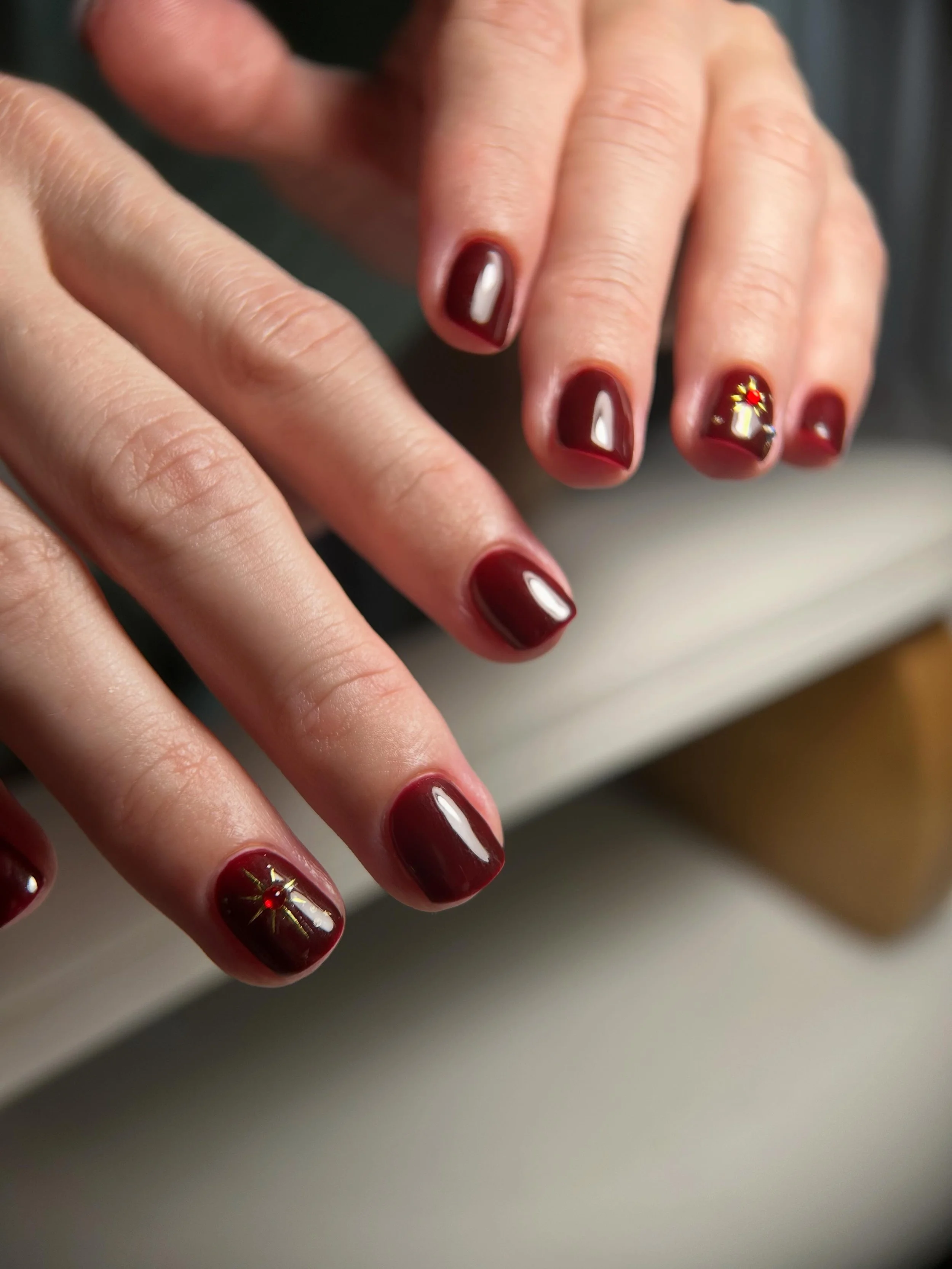 More stars - but make it moody!! I&rsquo;m obsessed. ✨&hearts;️✨

#russianmanicure #hardgel #fallnailinspo #longbeachnailtech #shortnails